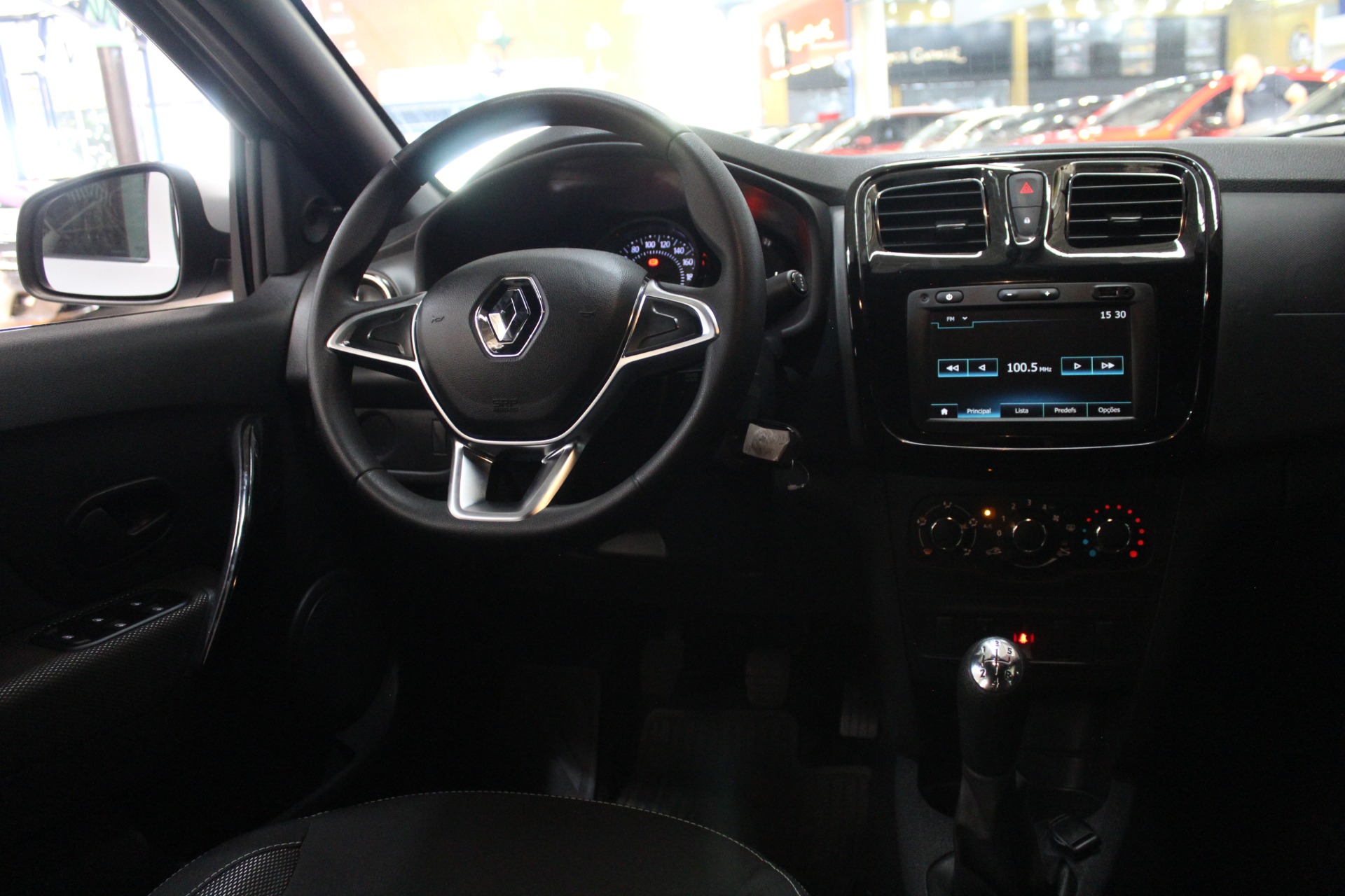 RENAULT LOGAN