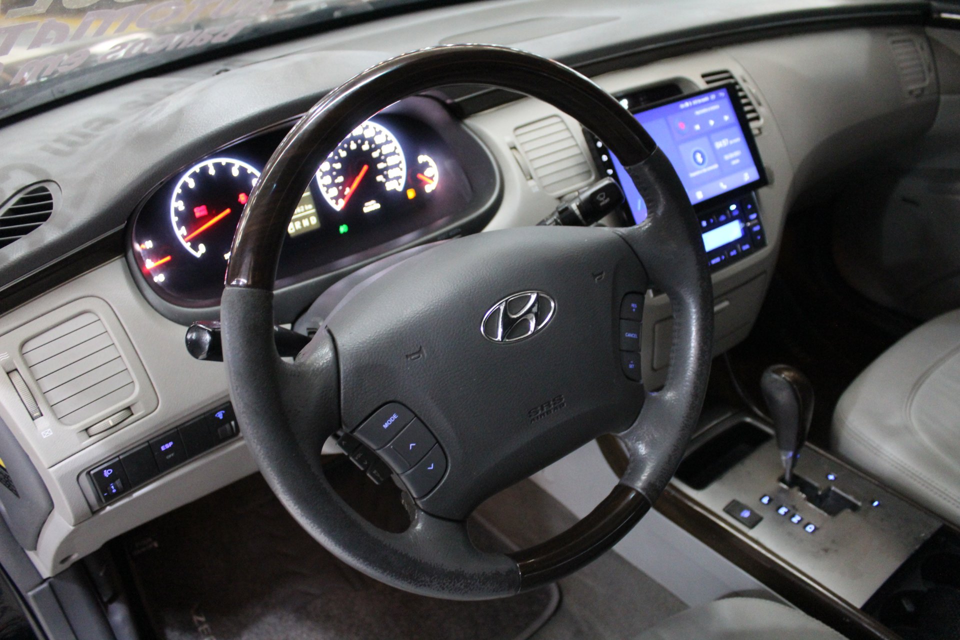 HYUNDAI AZERA