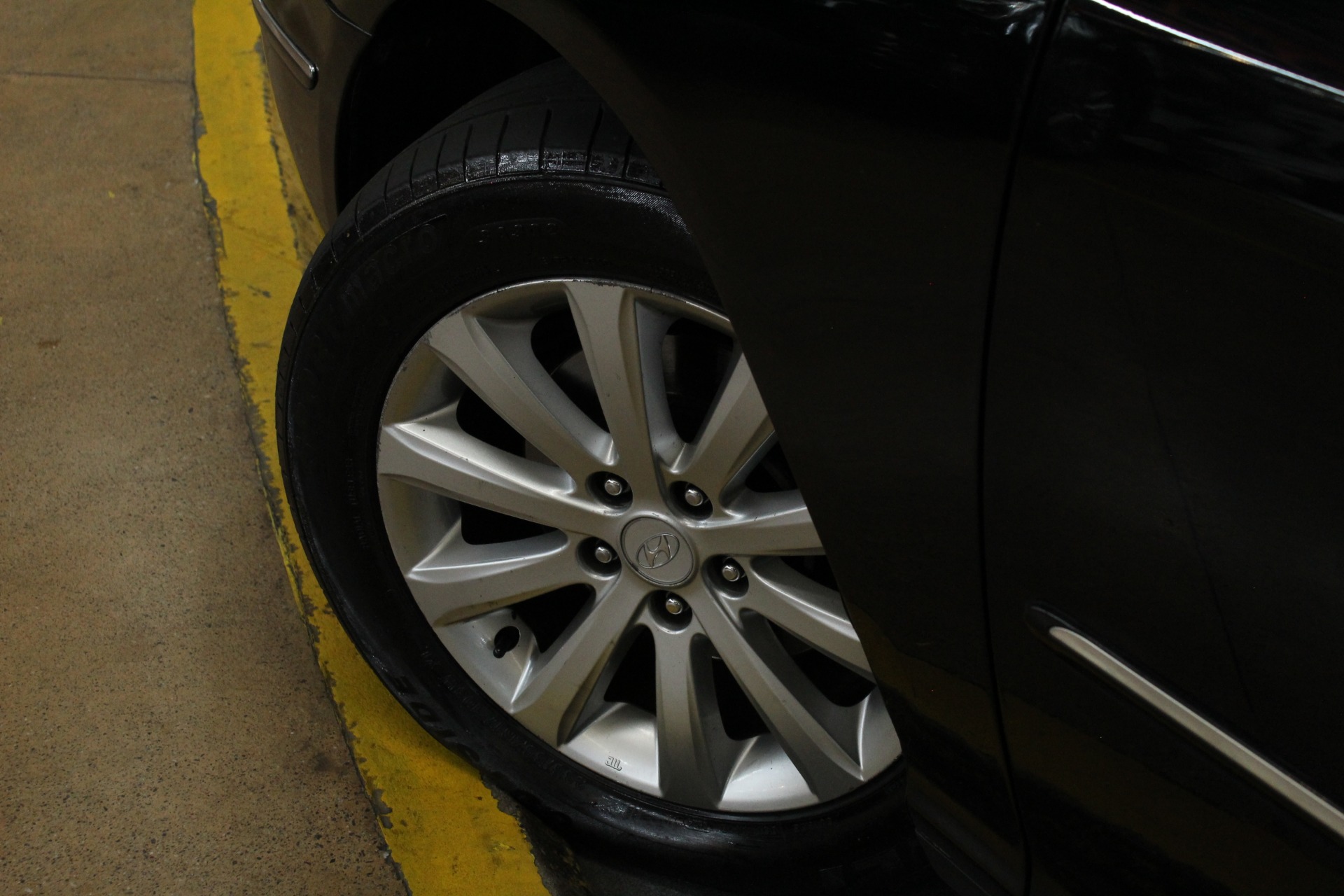 HYUNDAI AZERA