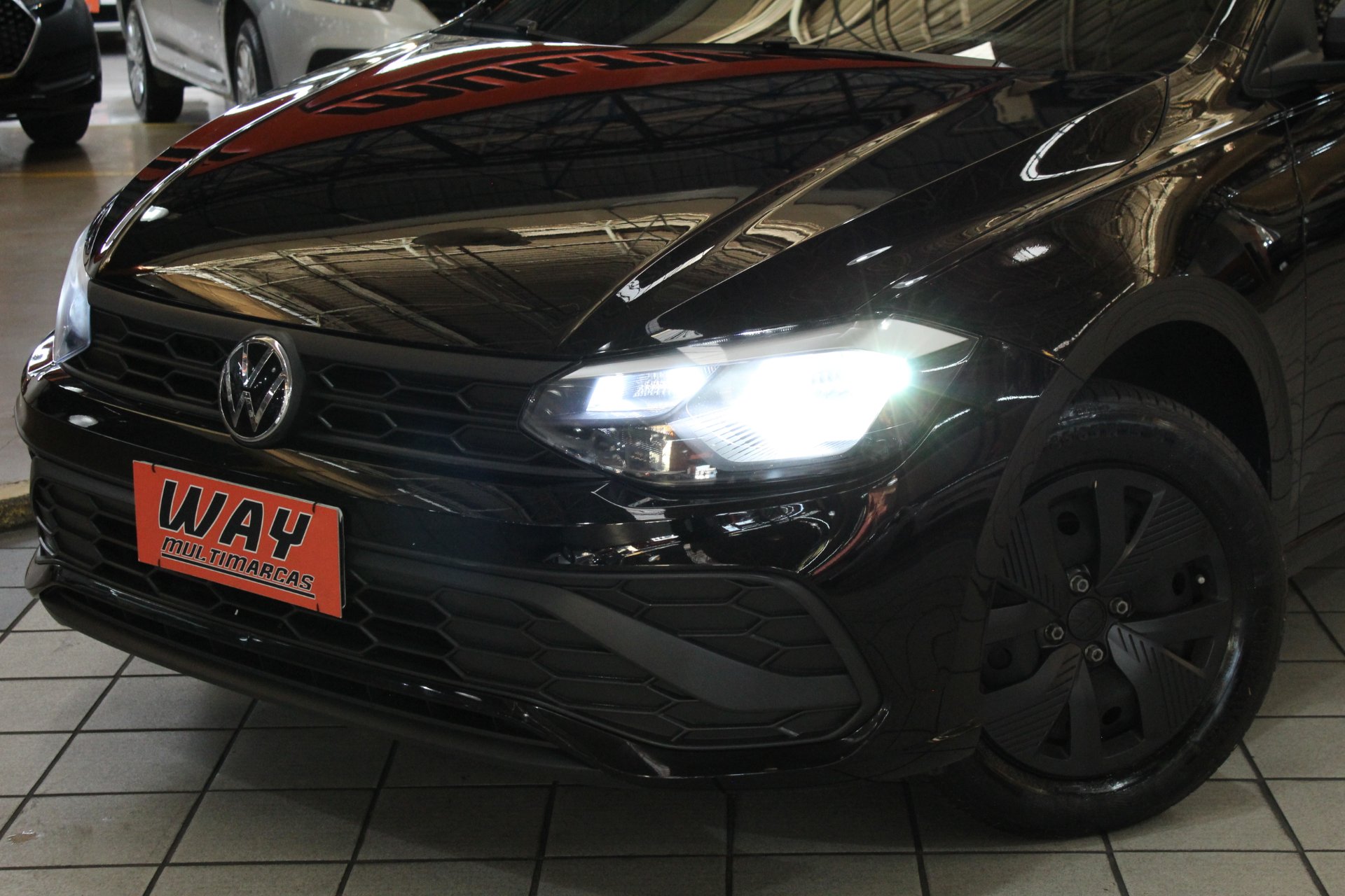 VOLKSWAGEN POLO