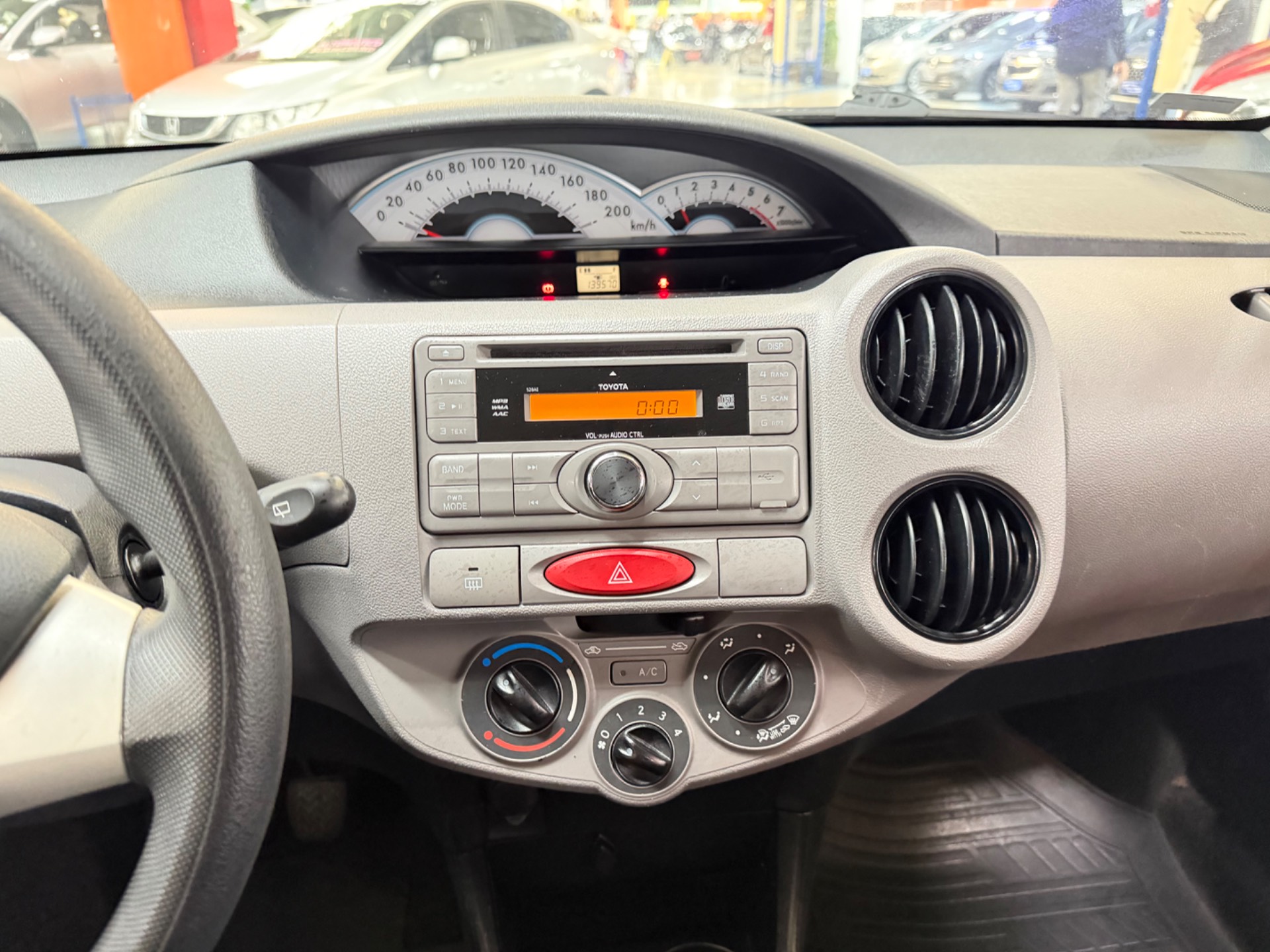 TOYOTA ETIOS