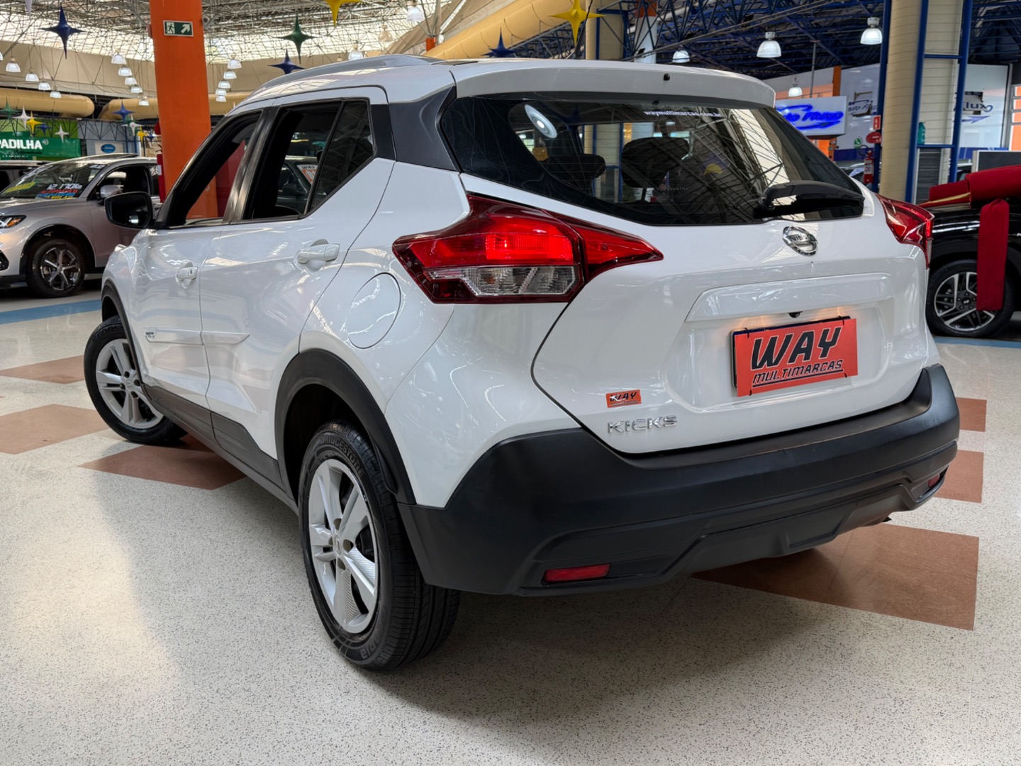 NISSAN KICKS