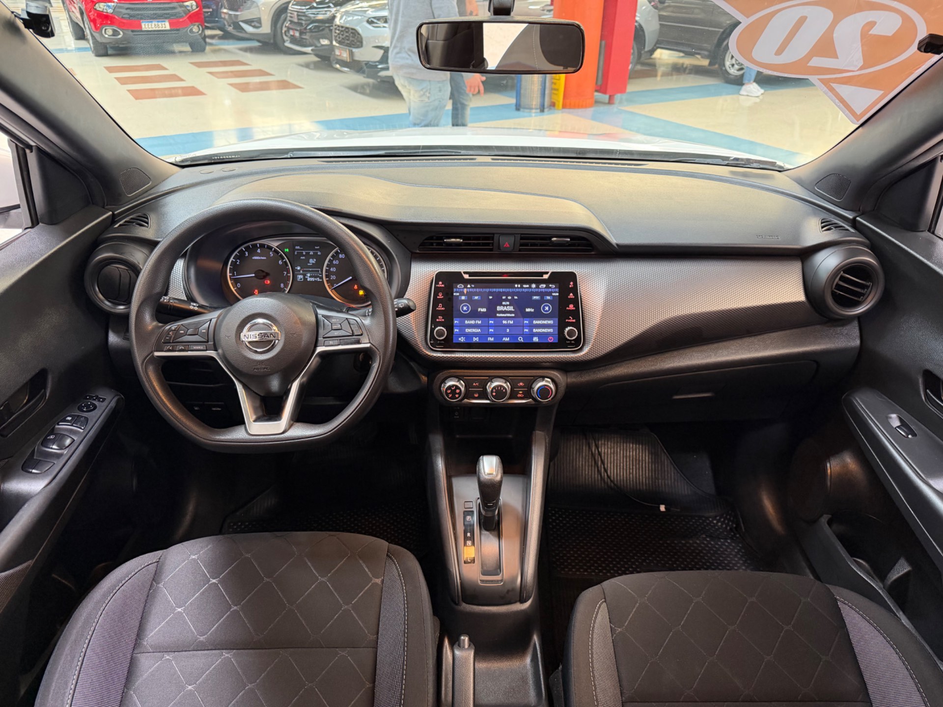 NISSAN KICKS