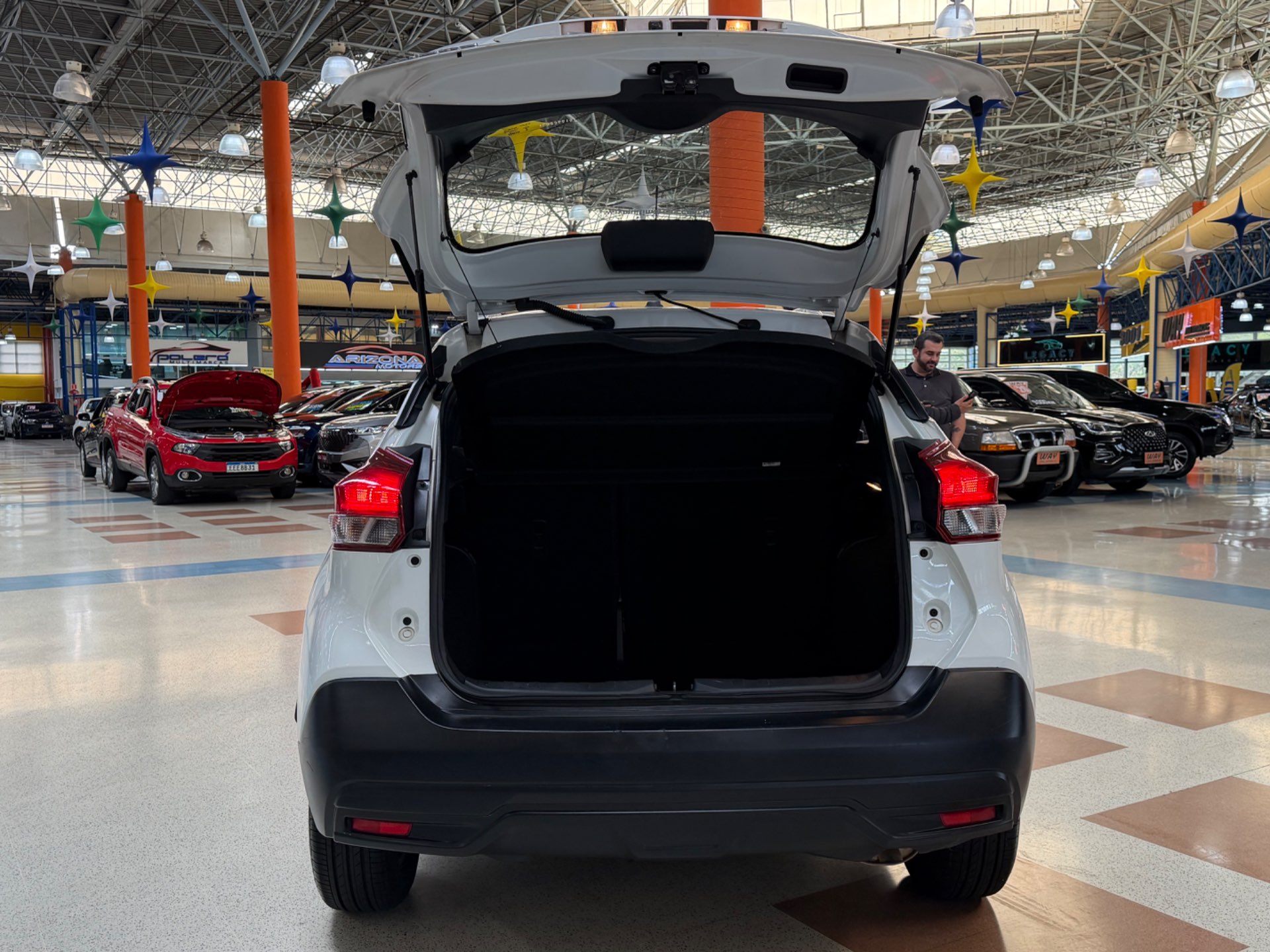 NISSAN KICKS