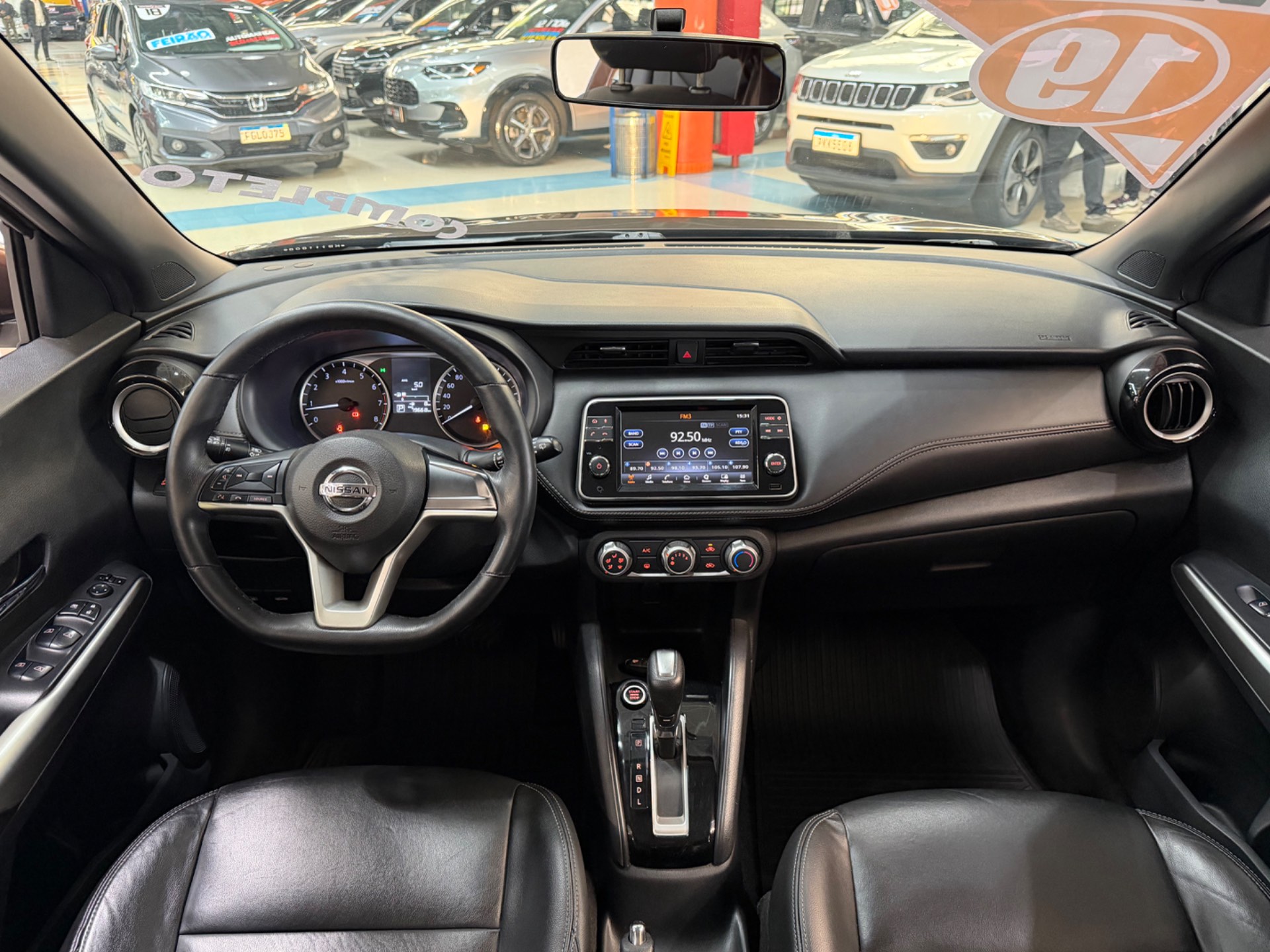 NISSAN KICKS