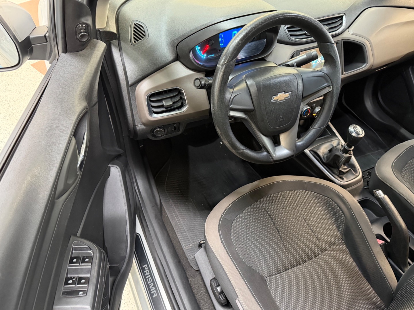 CHEVROLET PRISMA