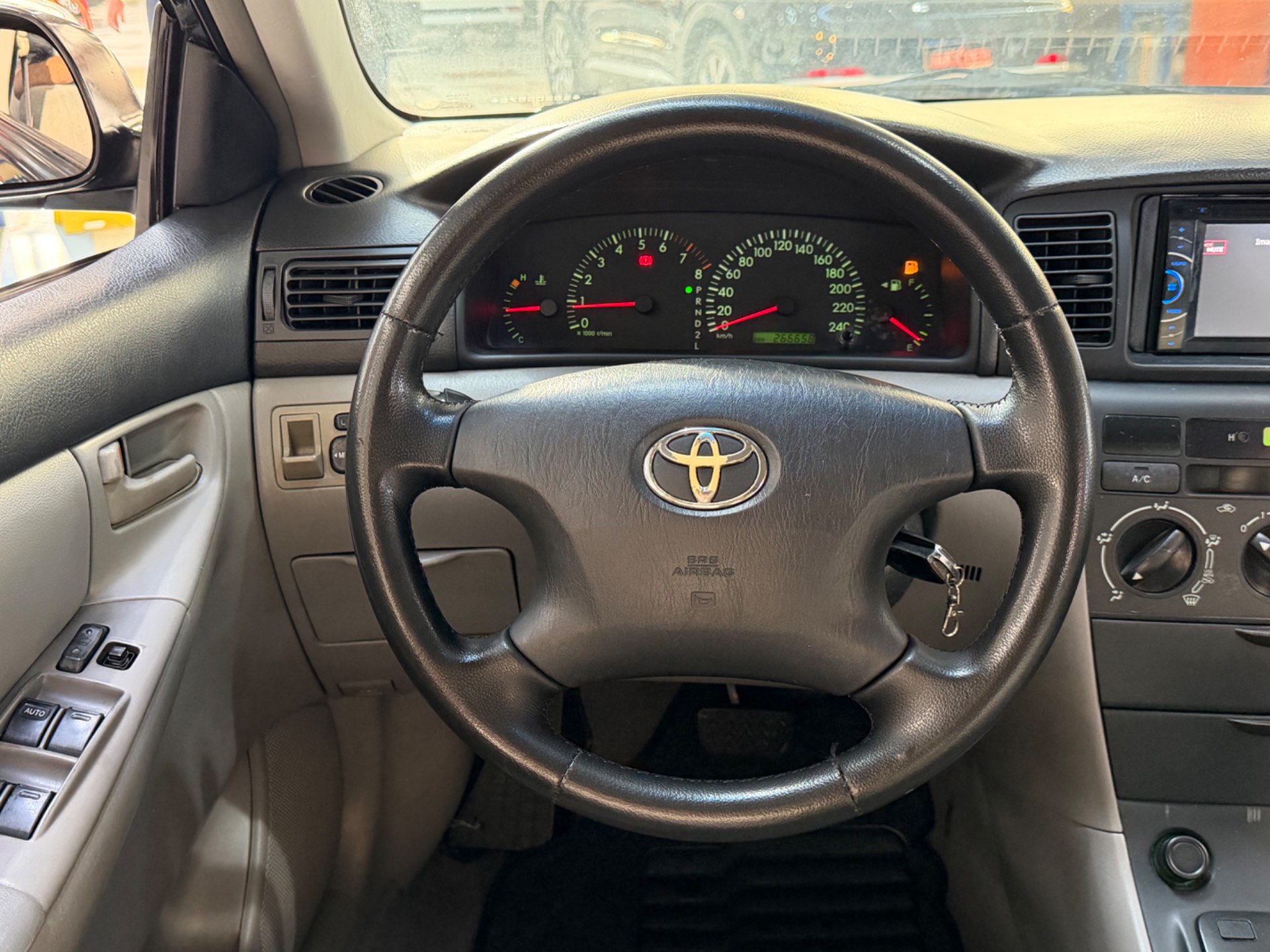 TOYOTA COROLLA