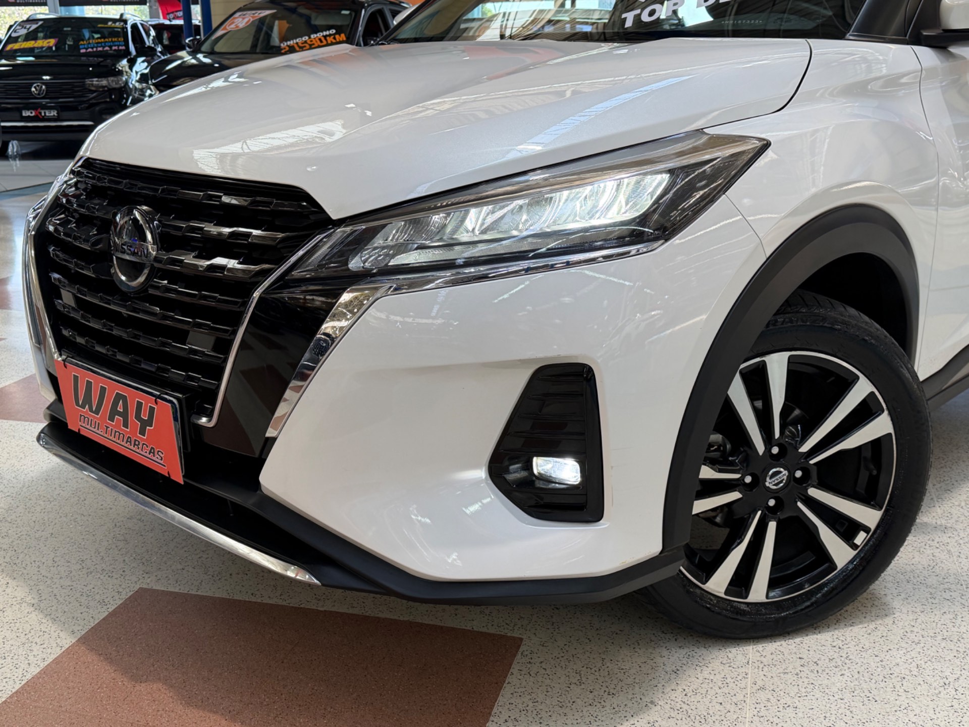 NISSAN KICKS