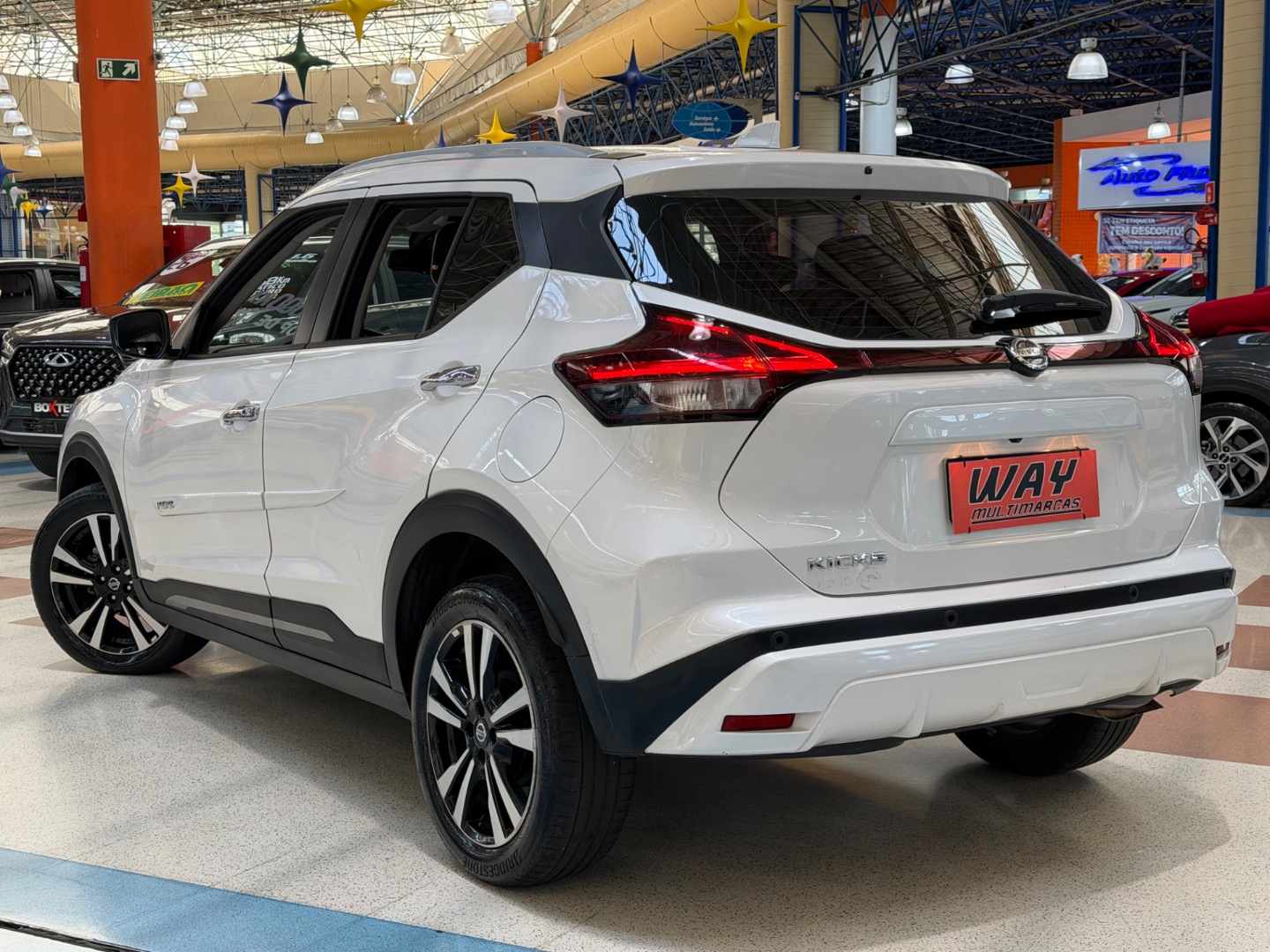 NISSAN KICKS