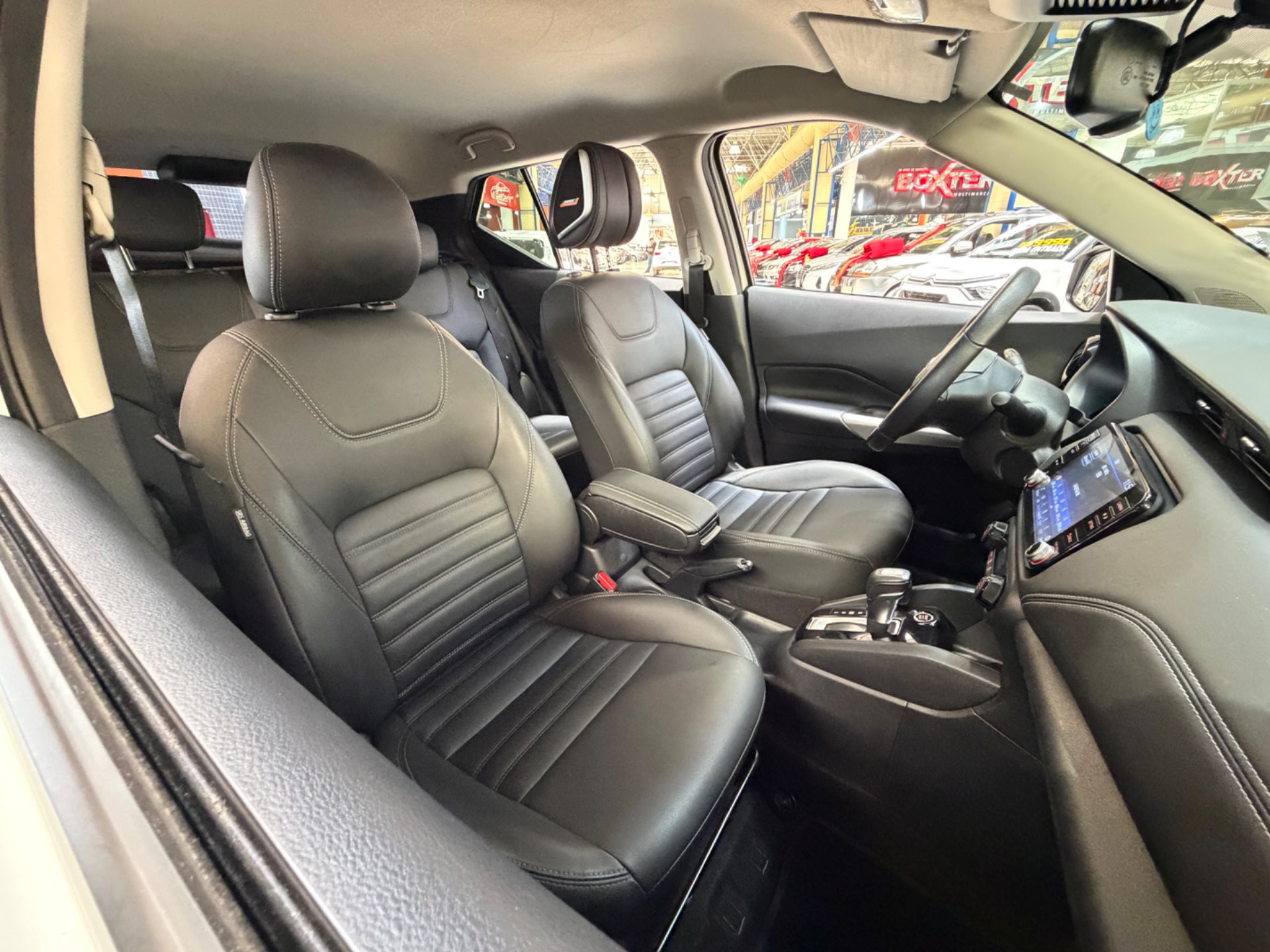 NISSAN KICKS