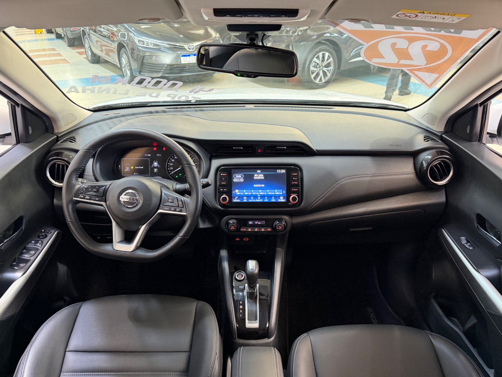 NISSAN KICKS