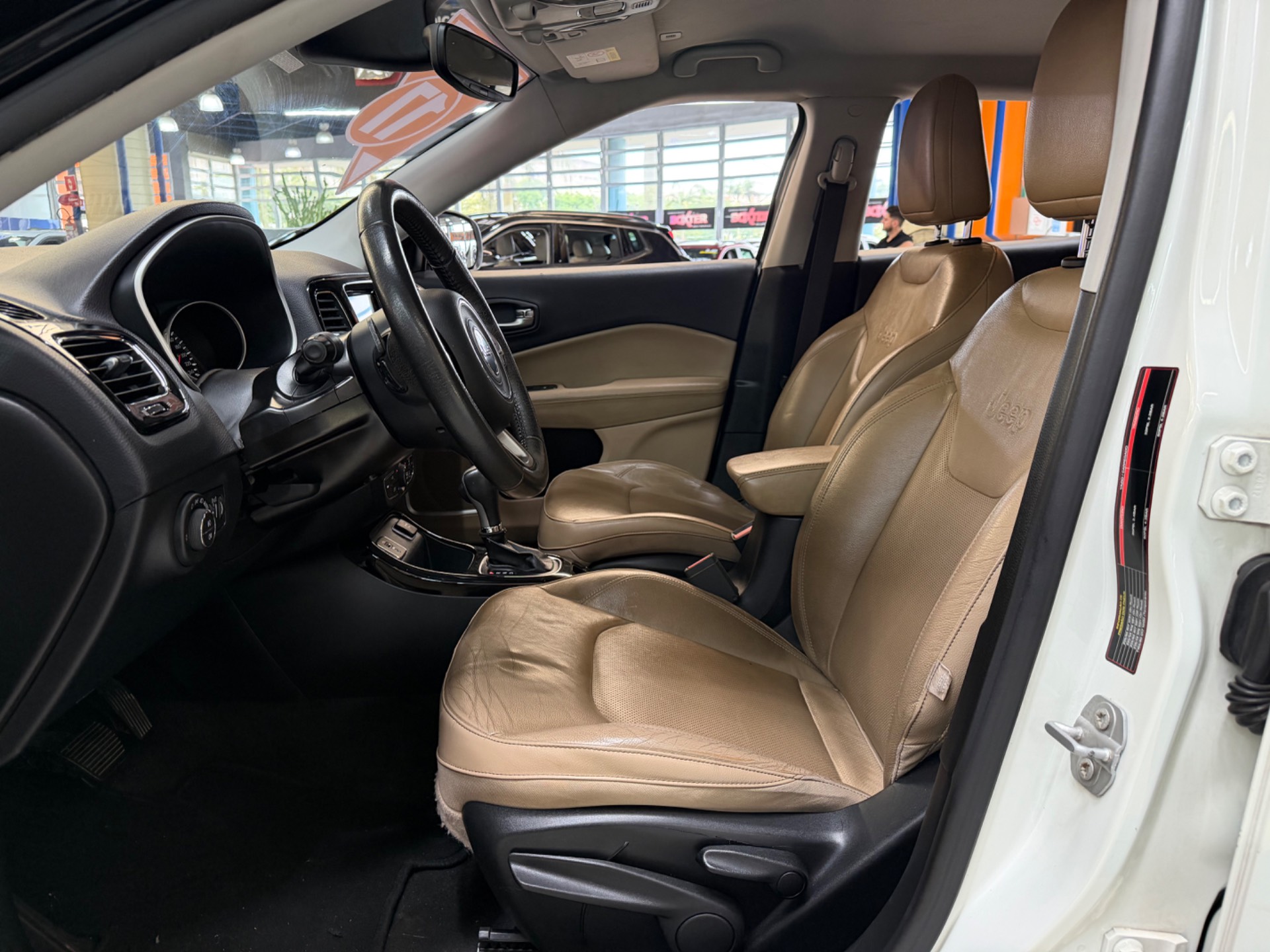 JEEP COMPASS