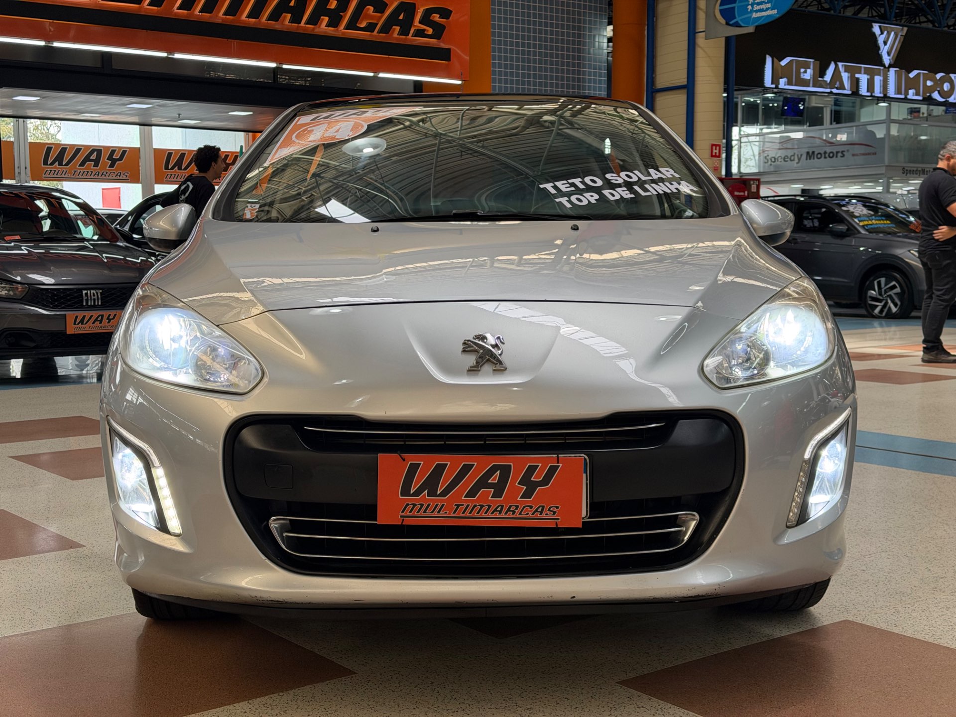 PEUGEOT 308