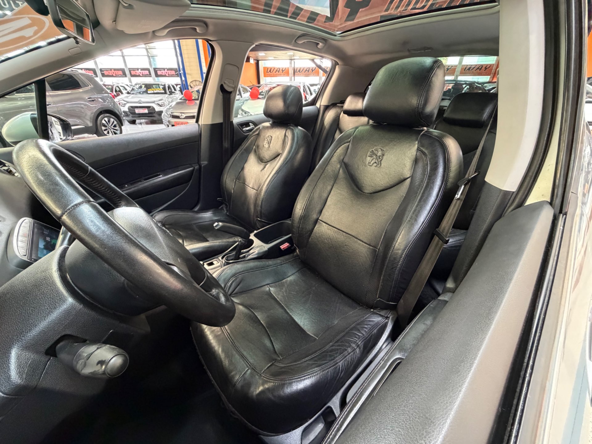 PEUGEOT 308
