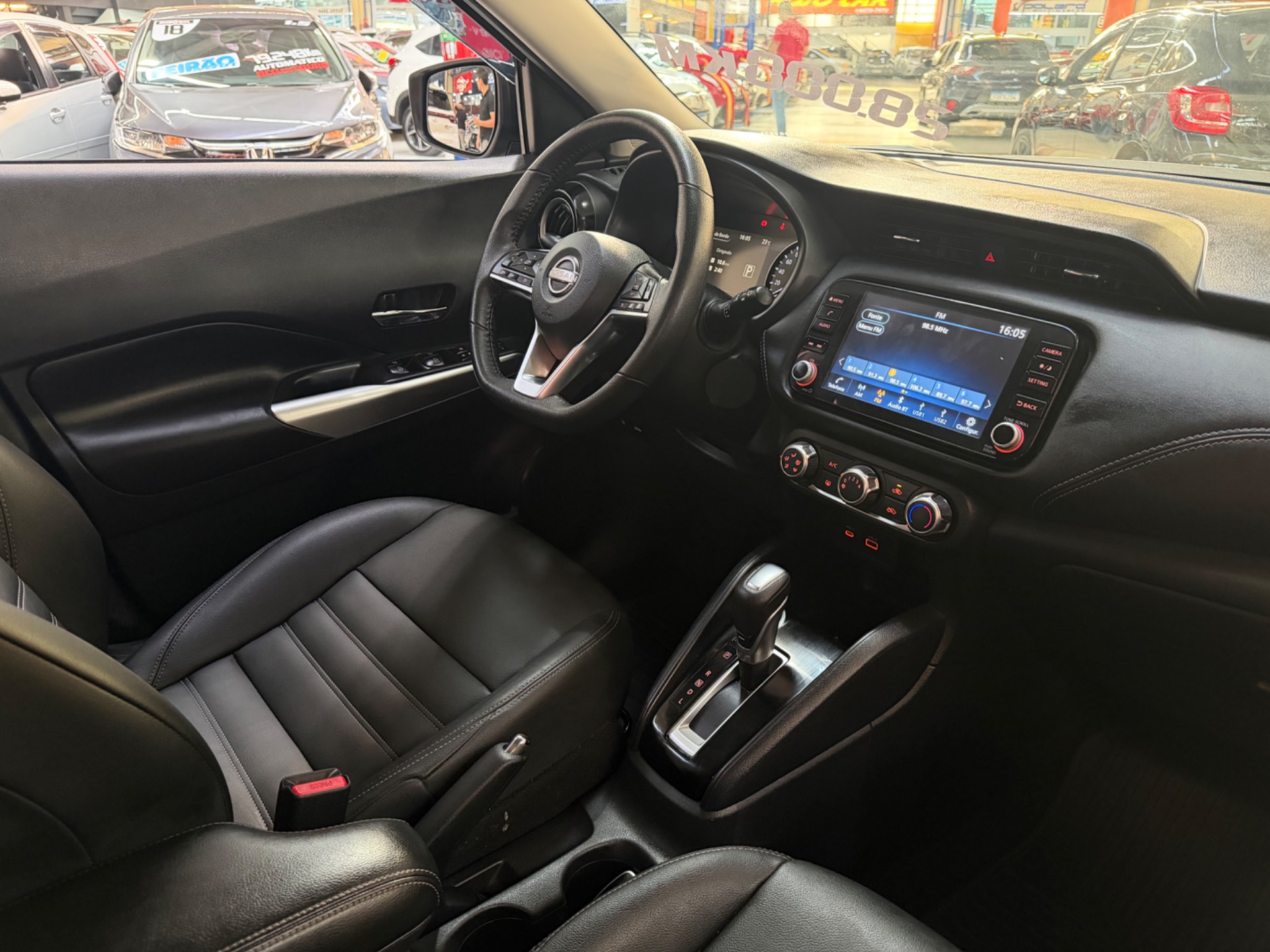 NISSAN KICKS