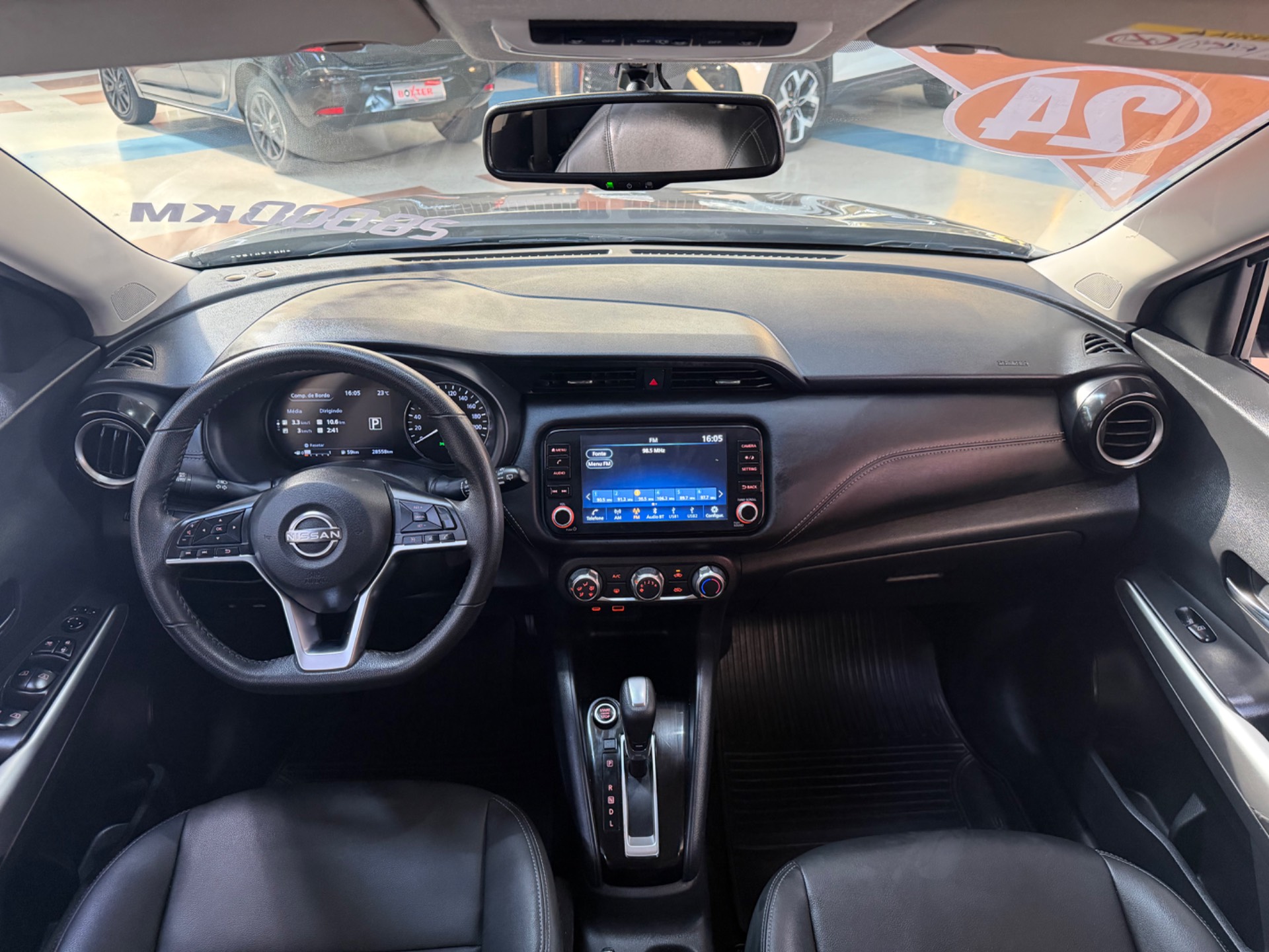 NISSAN KICKS