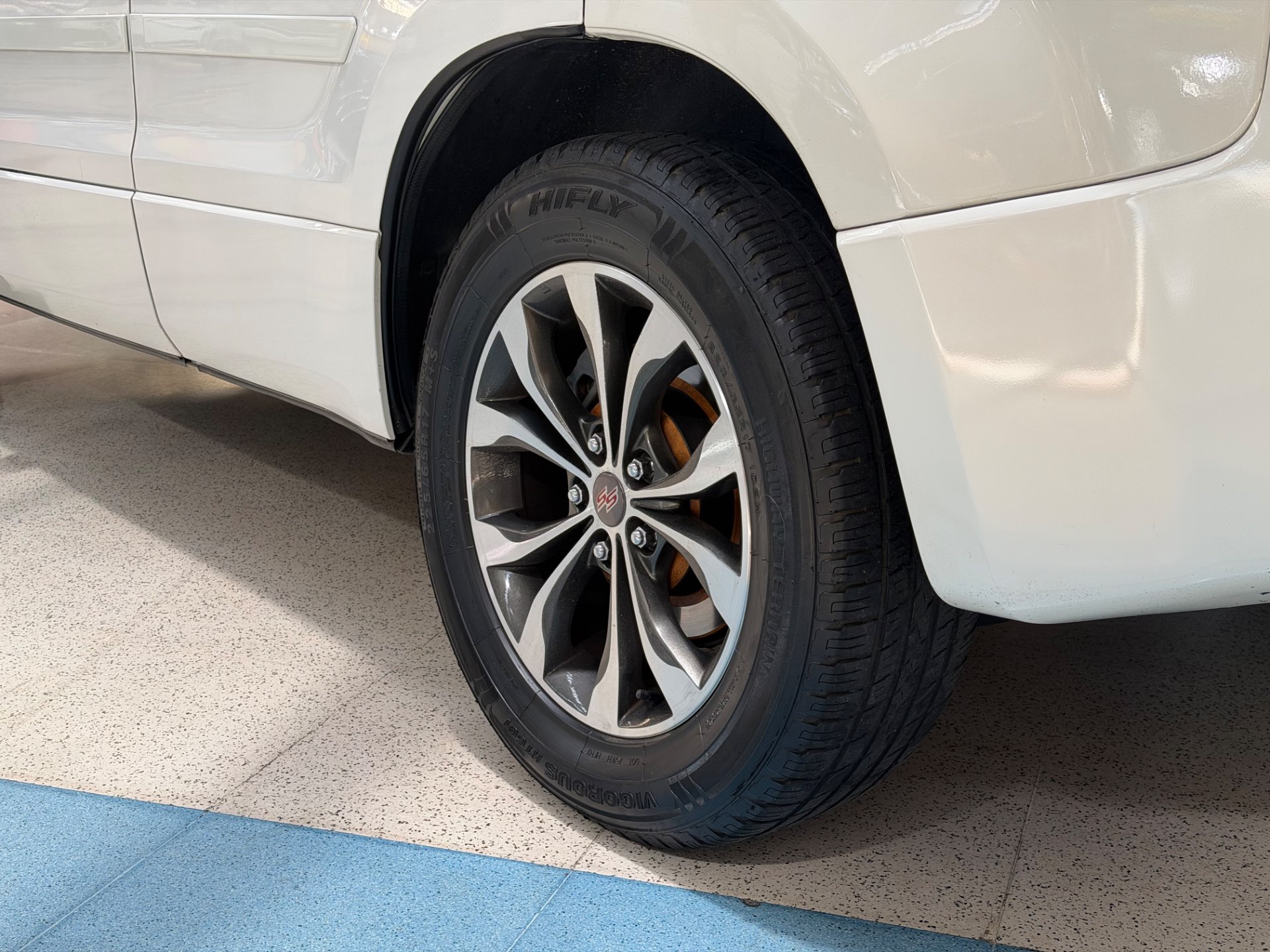SUZUKI GRAND VITARA