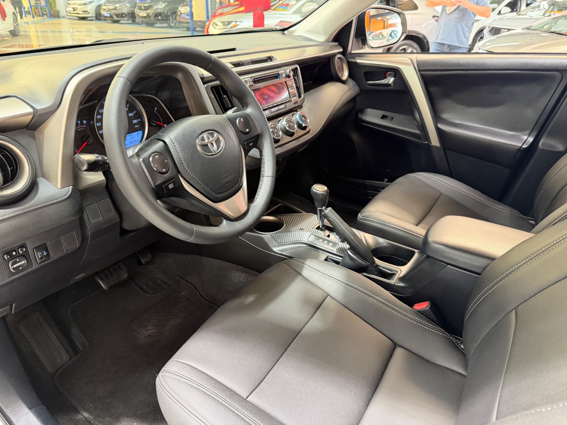 TOYOTA RAV4