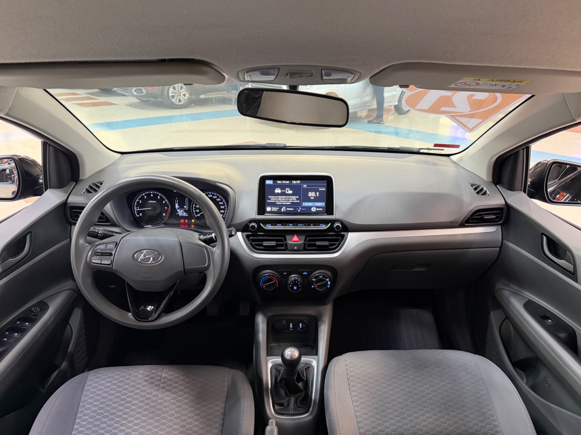 HYUNDAI HB20S