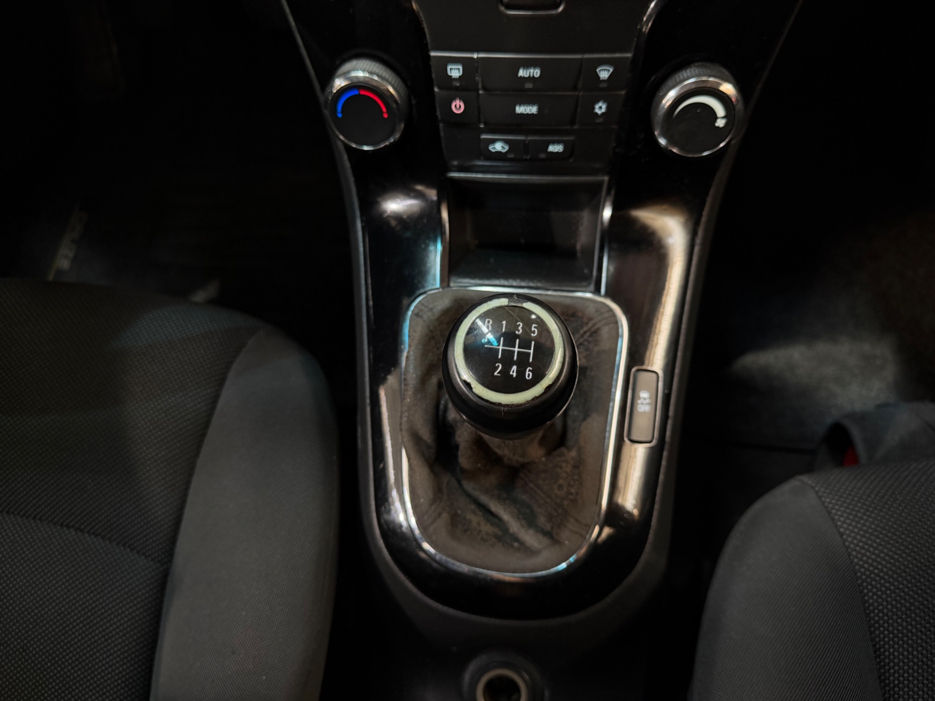 CHEVROLET CRUZE