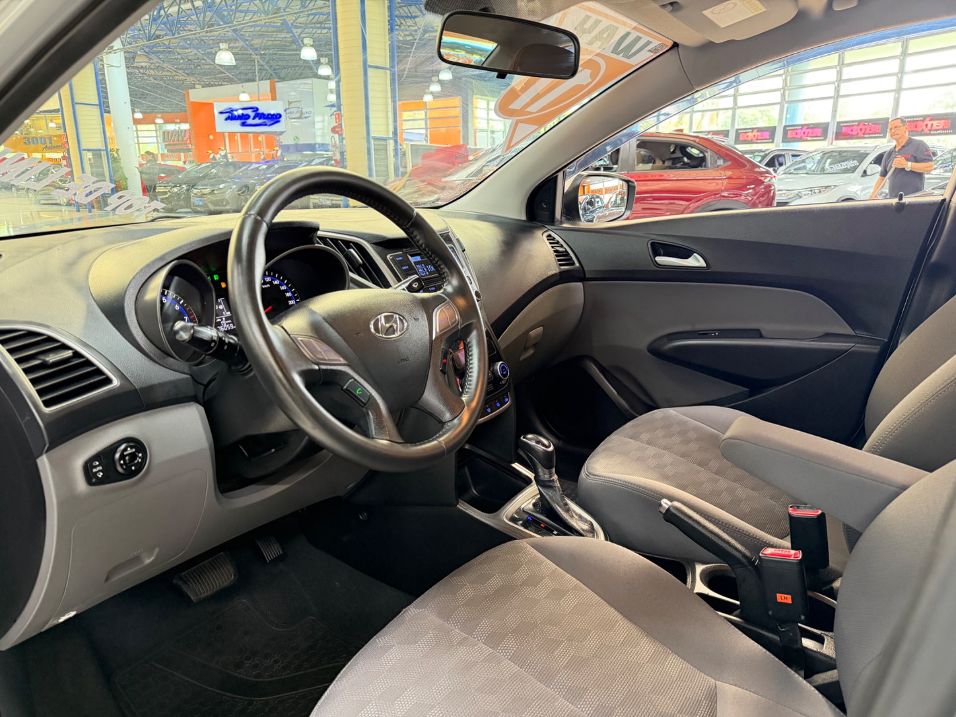 HYUNDAI HB20S