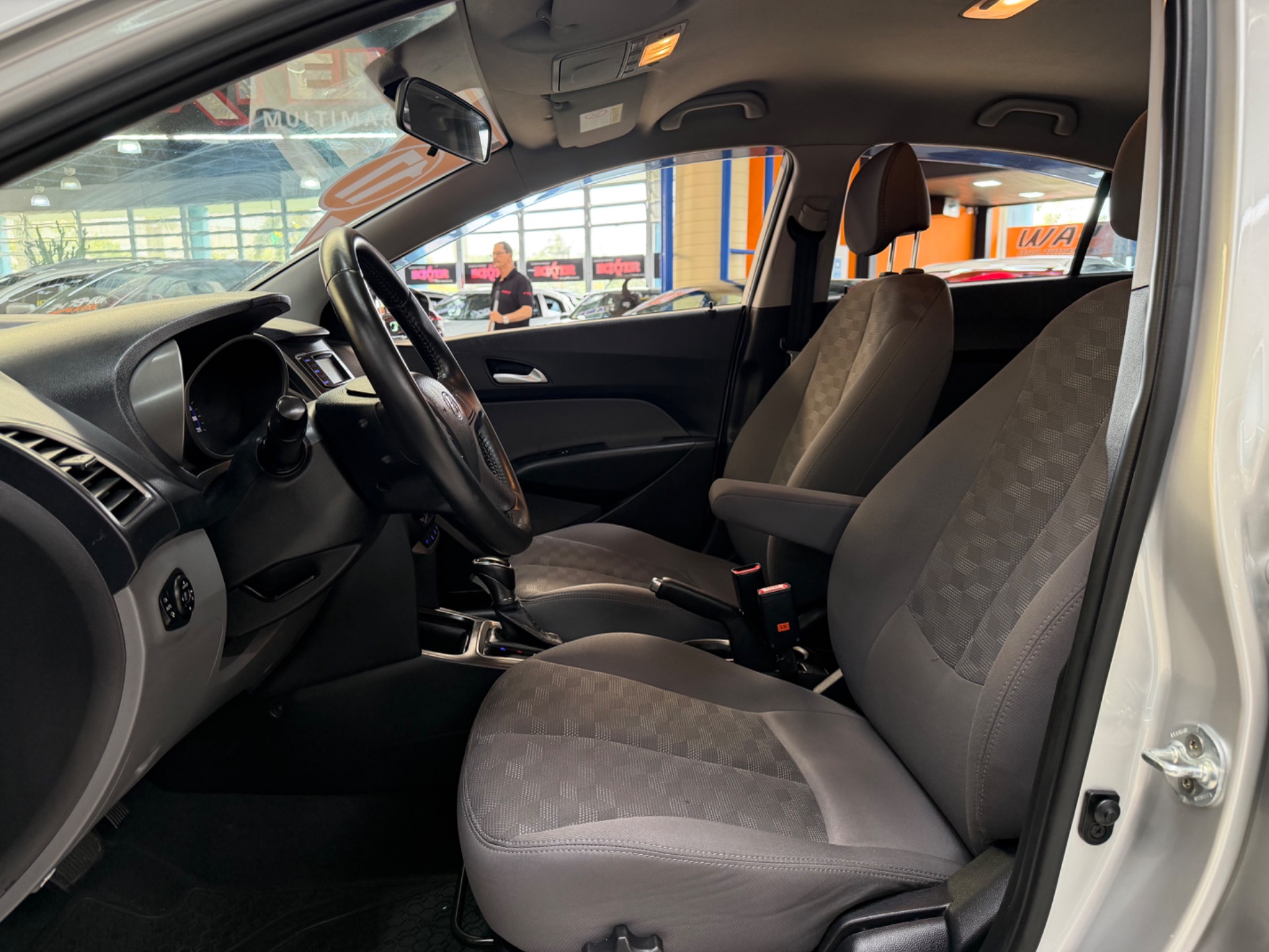 HYUNDAI HB20S