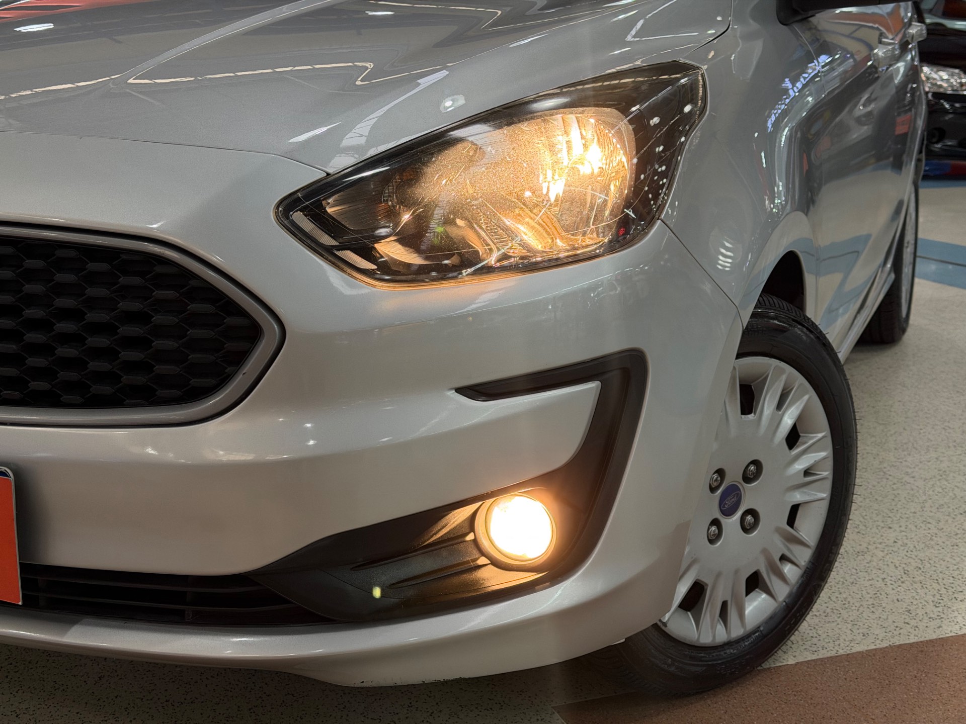 FORD KA