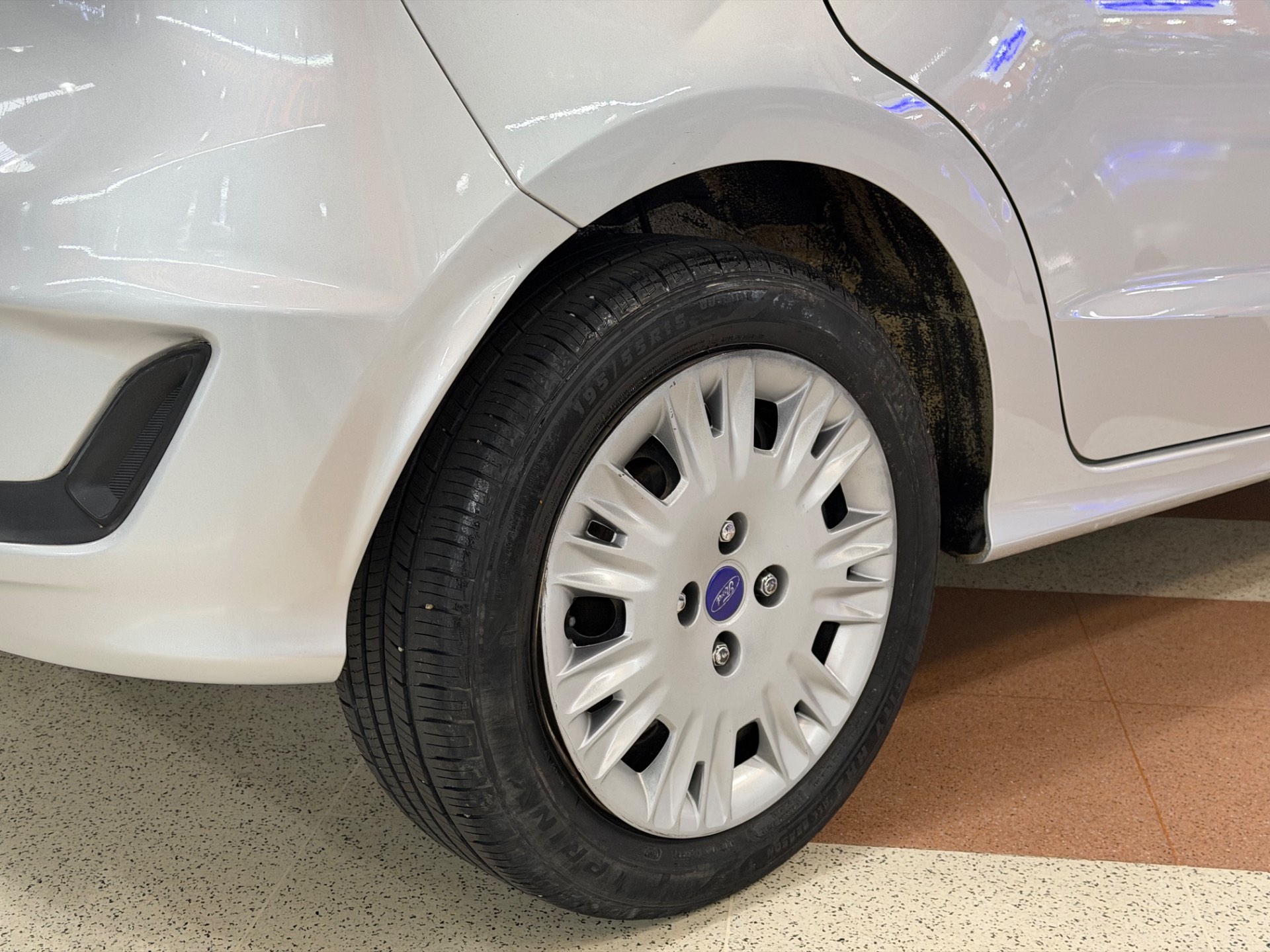 FORD KA