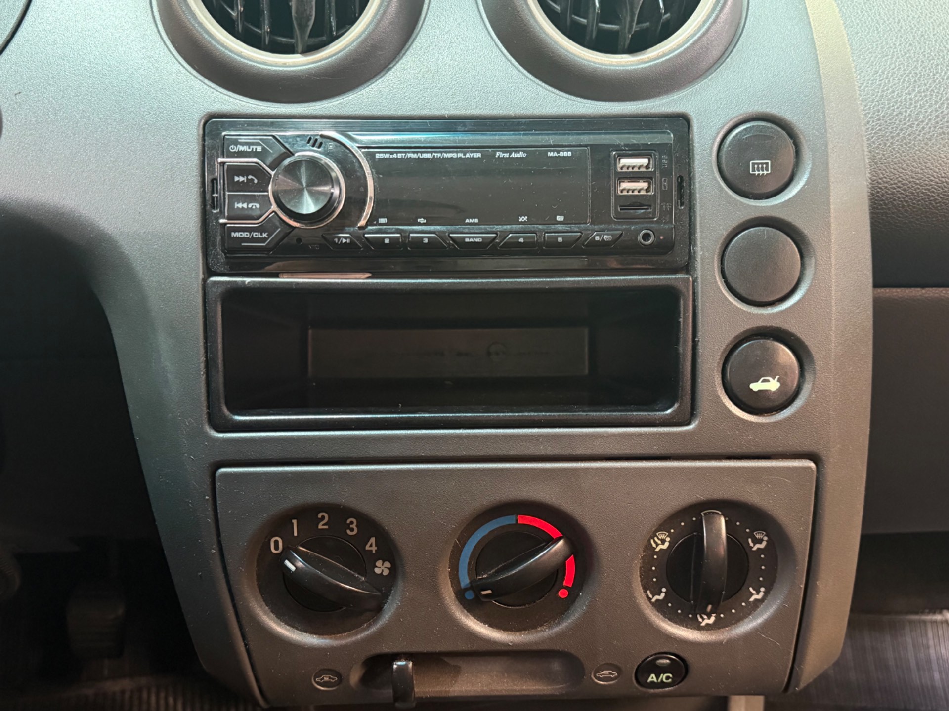 FORD FIESTA
