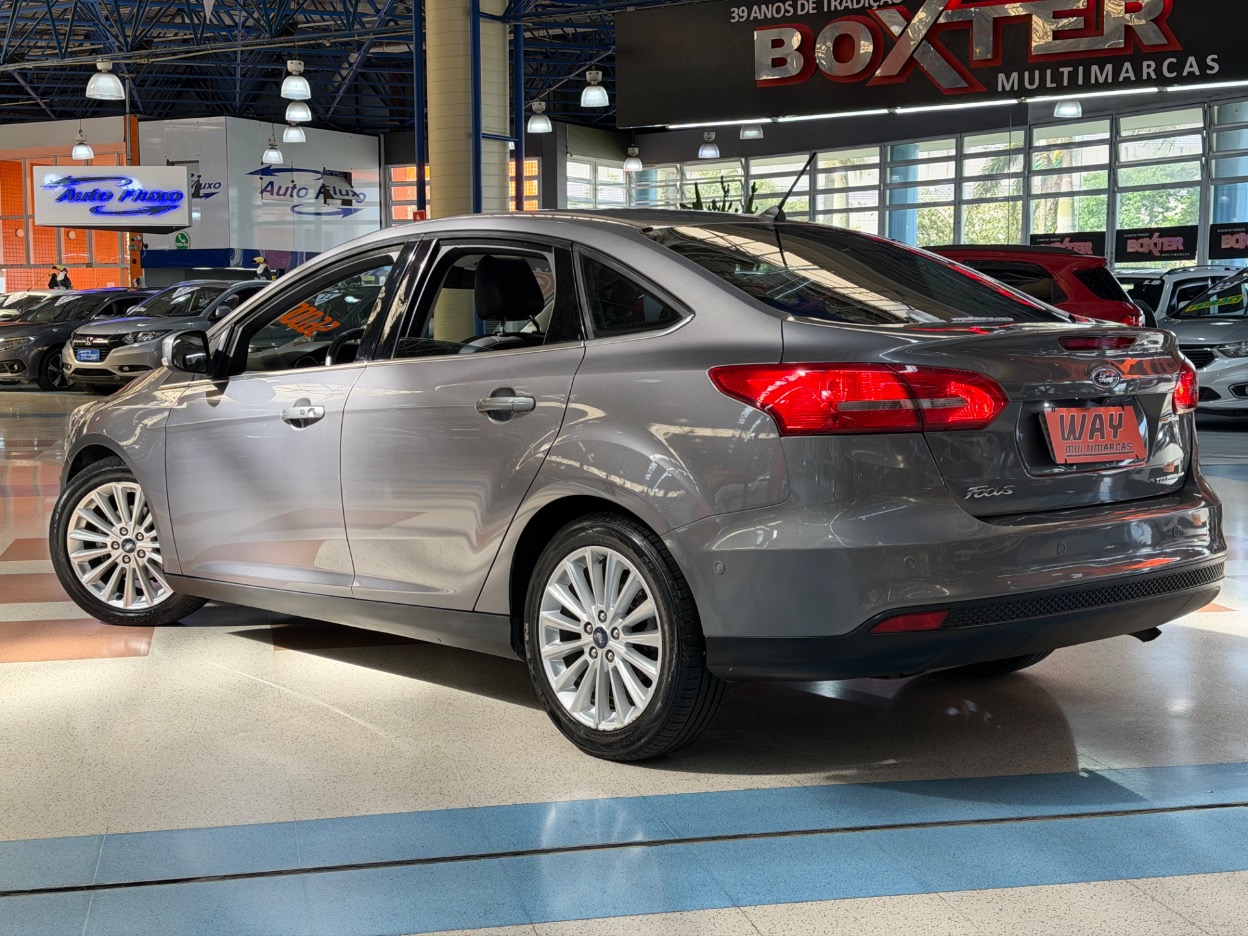 FORD FOCUS