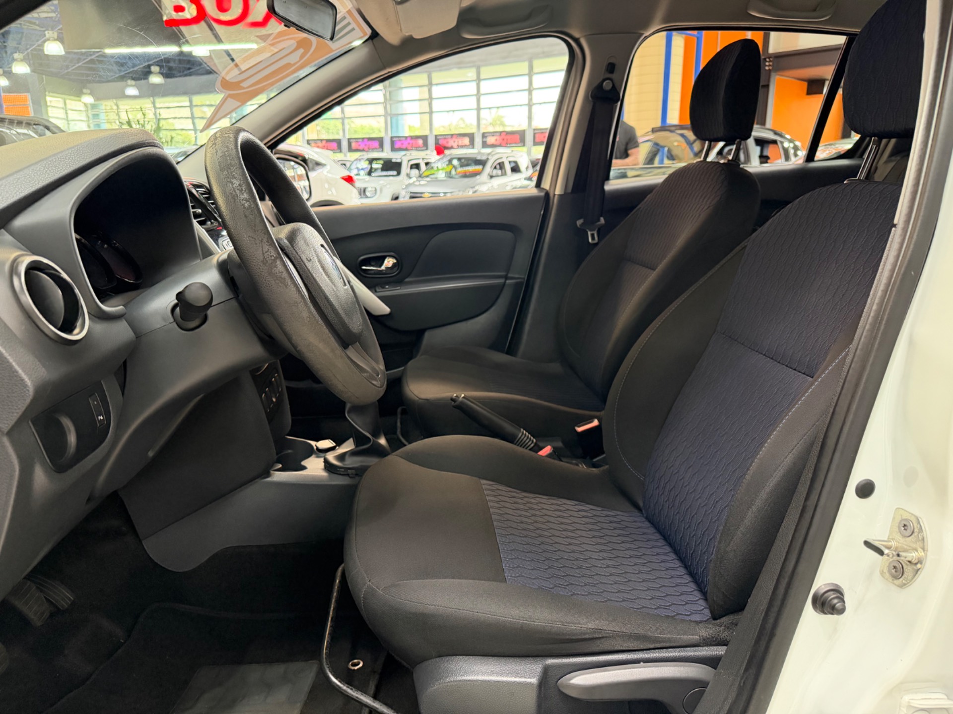 RENAULT SANDERO