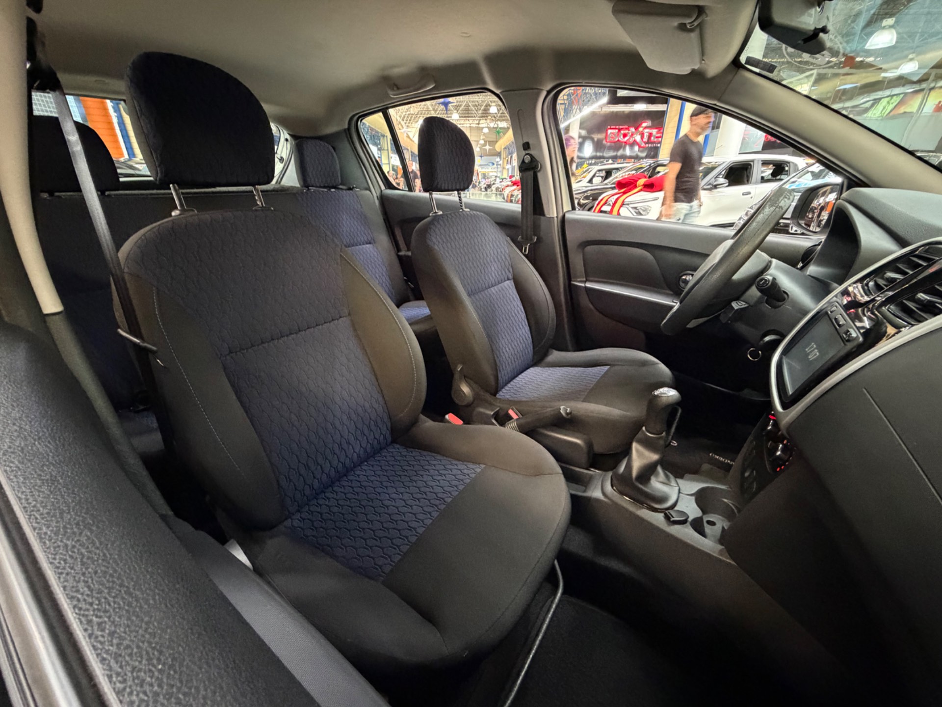 RENAULT SANDERO