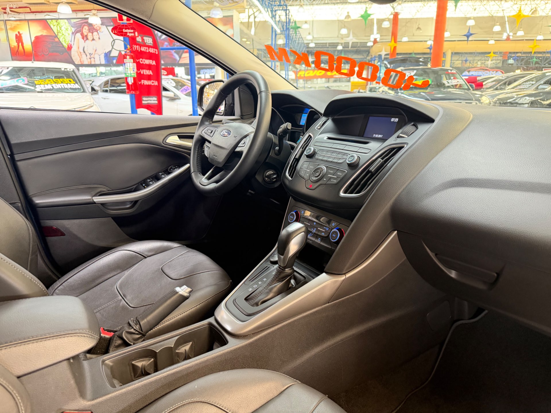 FORD FOCUS