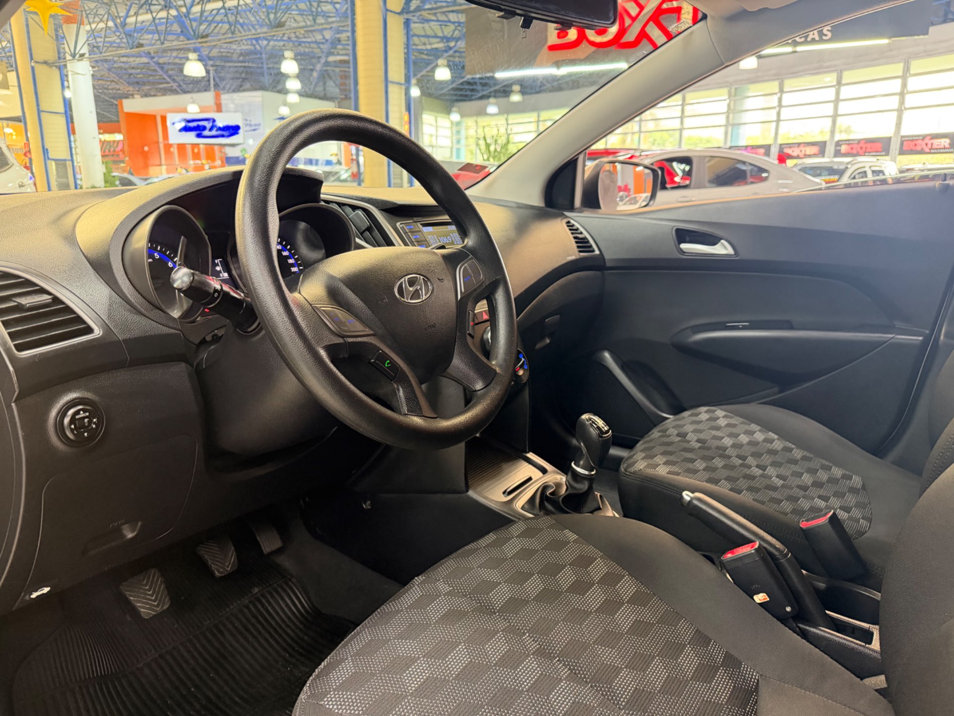 HYUNDAI HB20