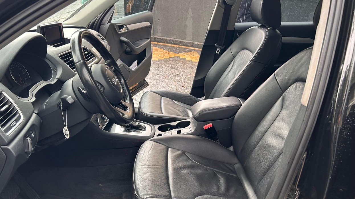 Q3 1.4 TFSI AMBIENTE