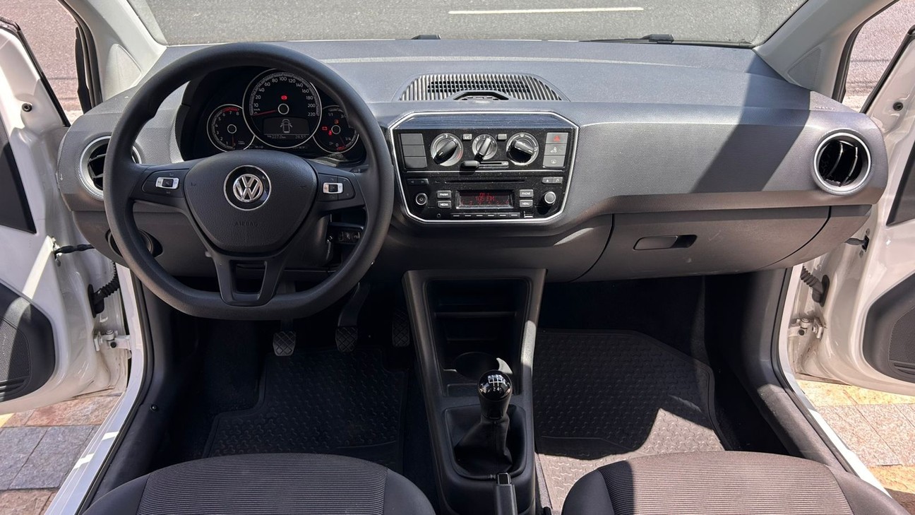 VOLKSWAGEN UP