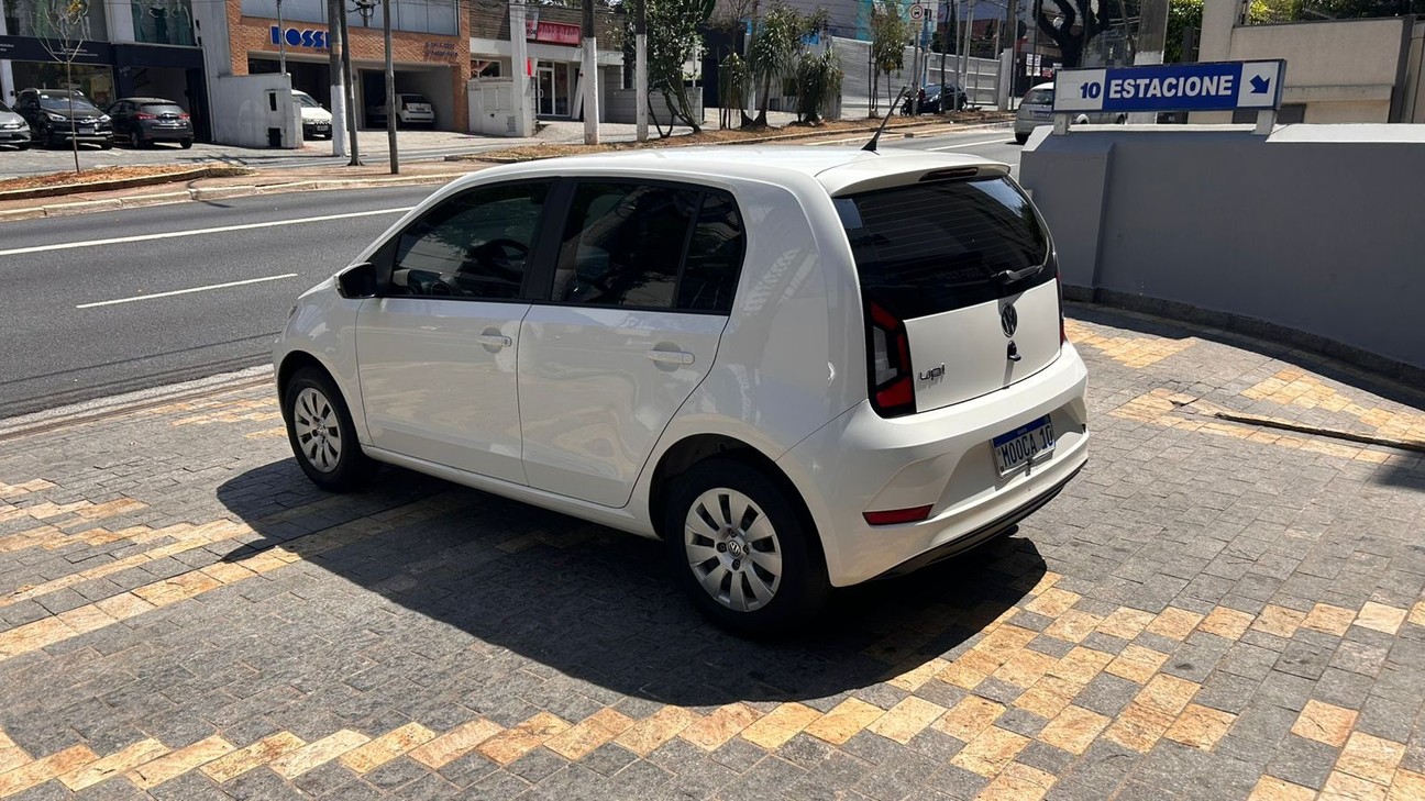 VOLKSWAGEN UP