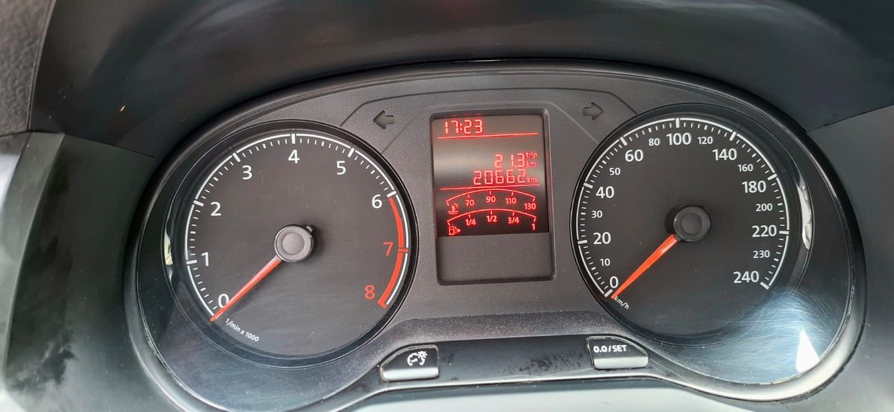 VOLKSWAGEN SAVEIRO