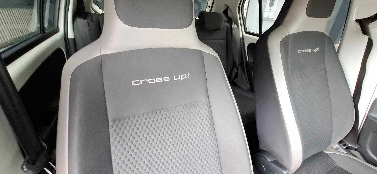 VOLKSWAGEN CROSS UP