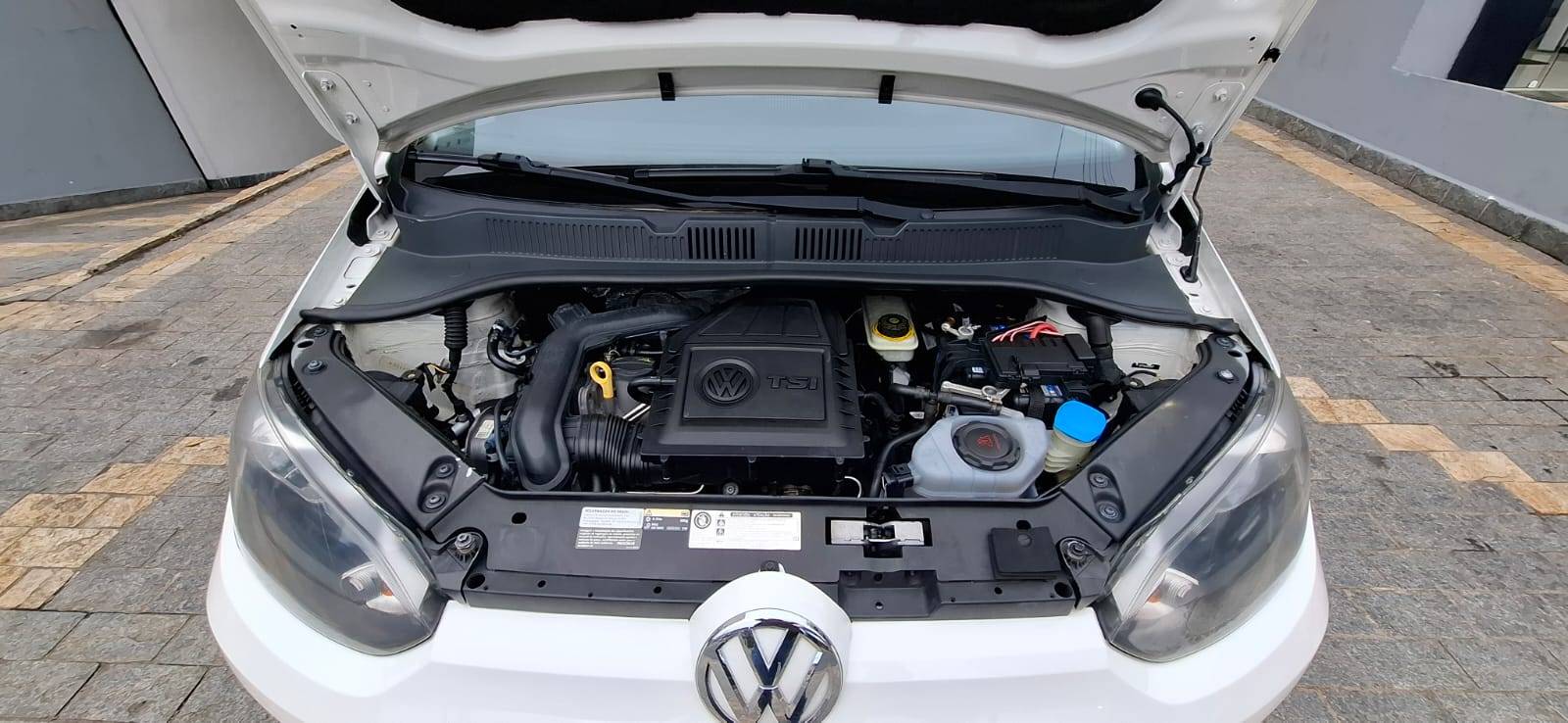 VOLKSWAGEN UP