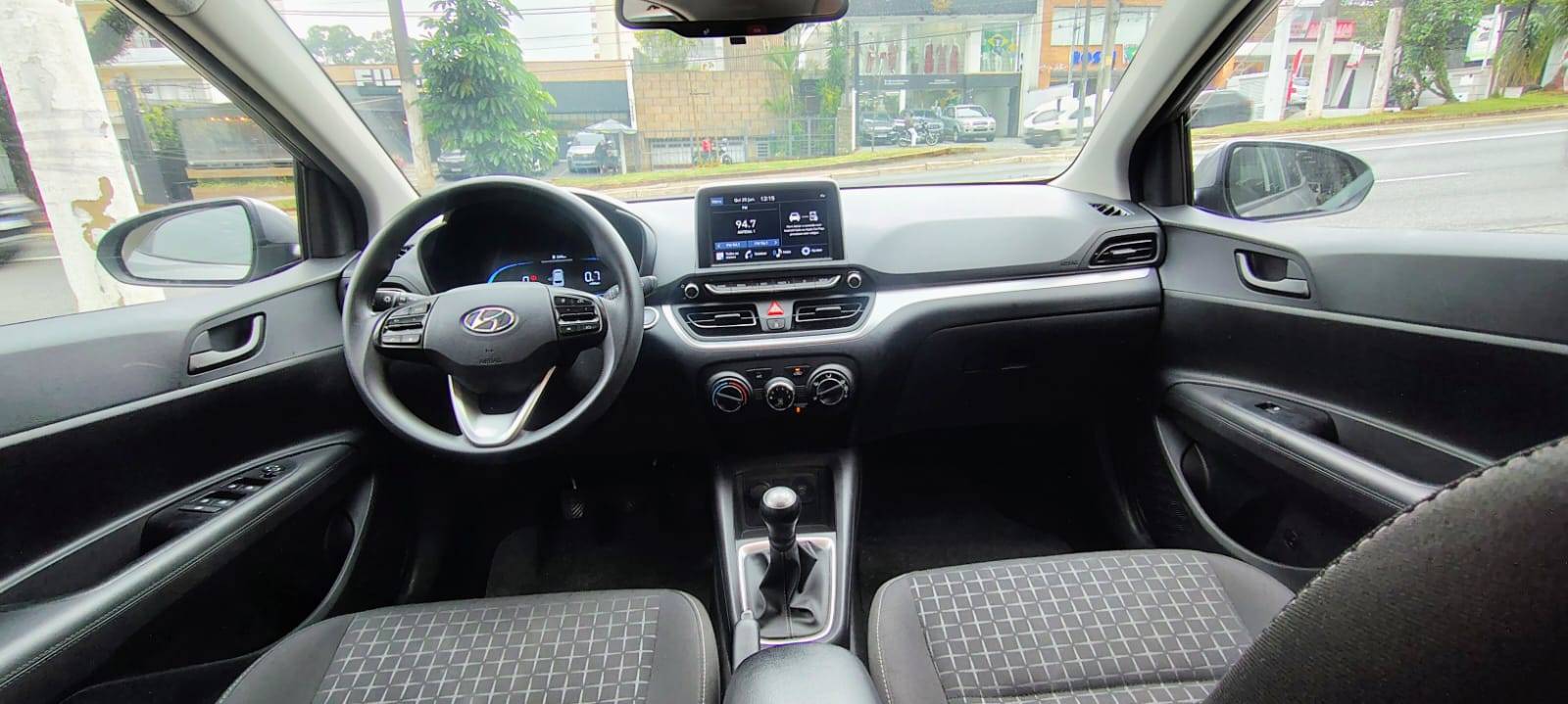 HYUNDAI HB20