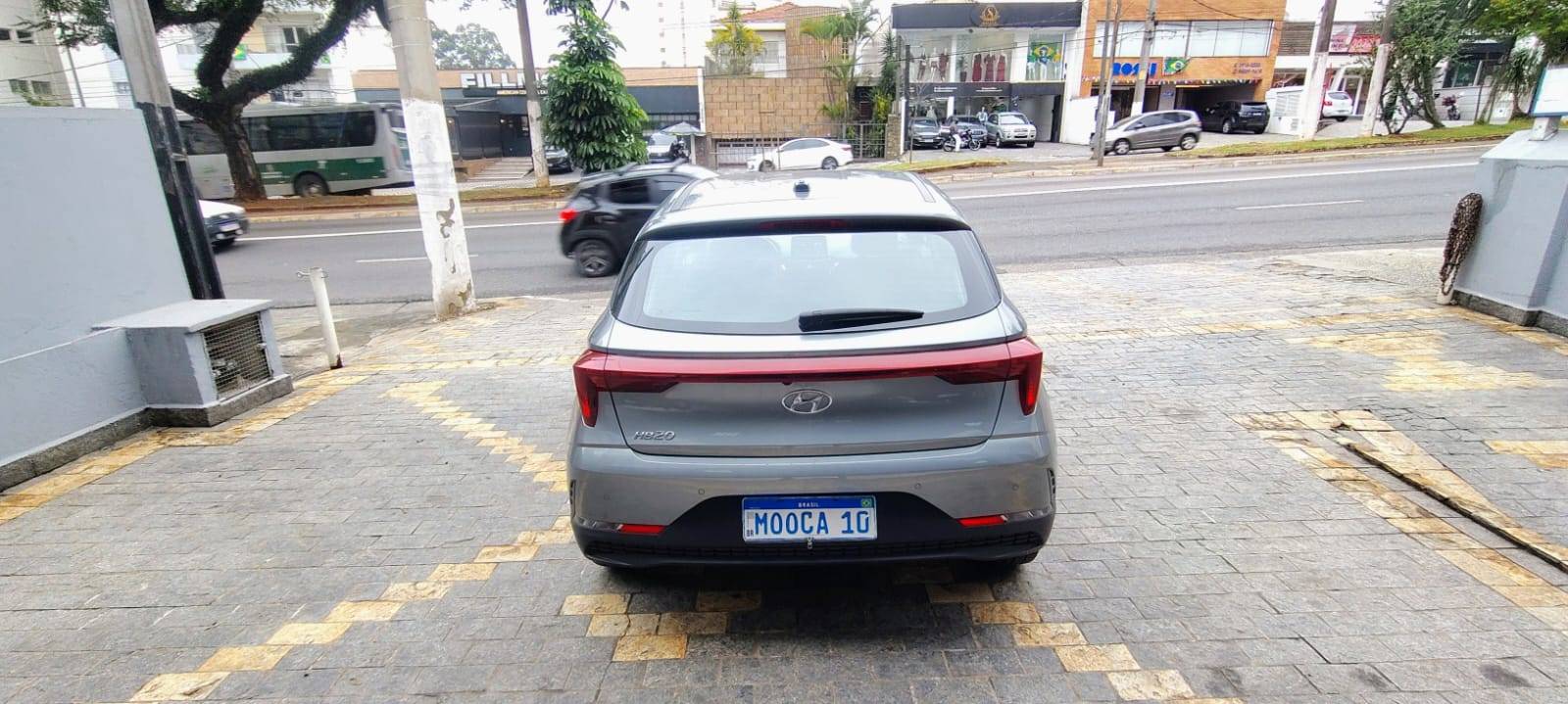 HYUNDAI HB20