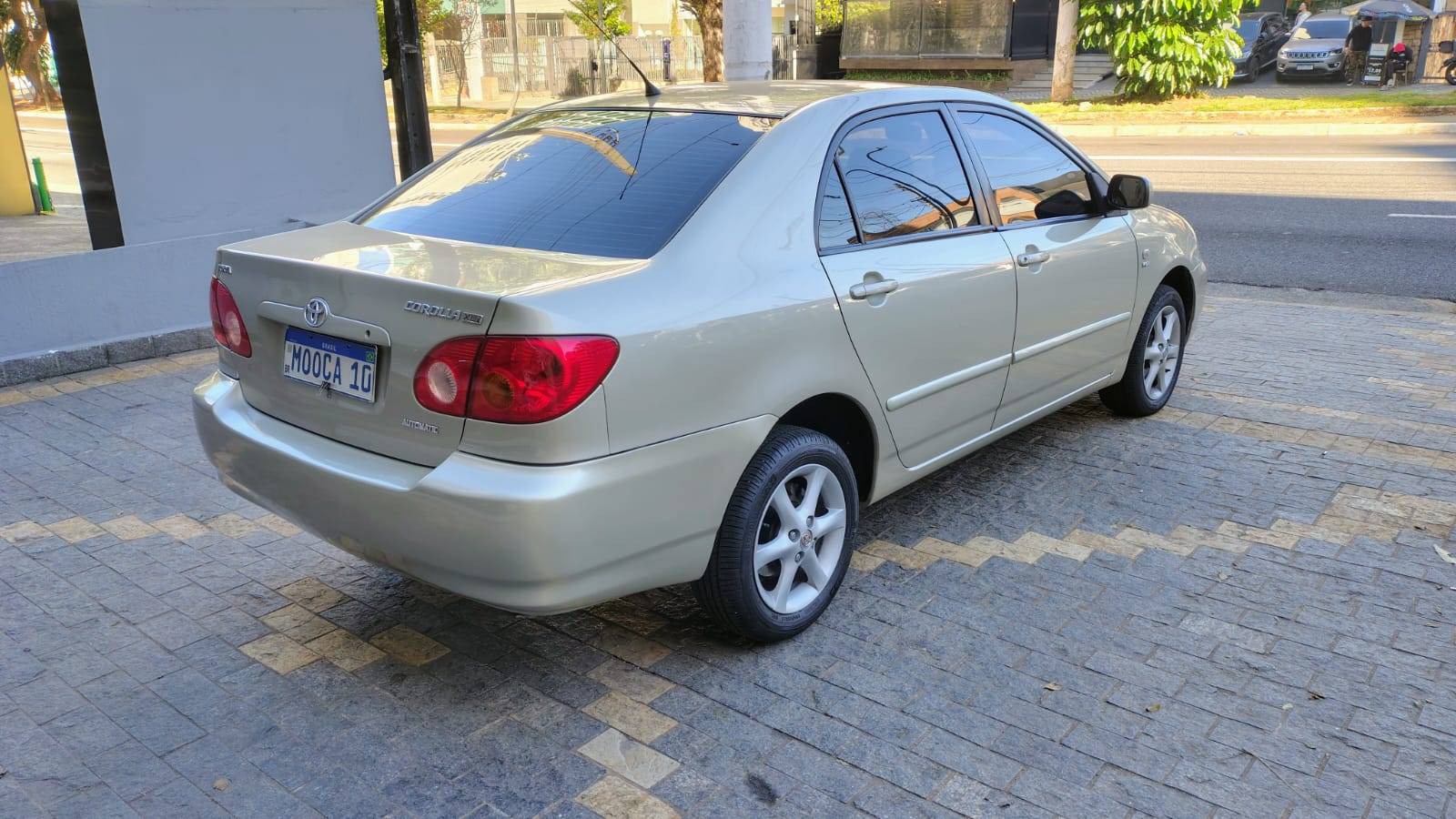 TOYOTA COROLLA