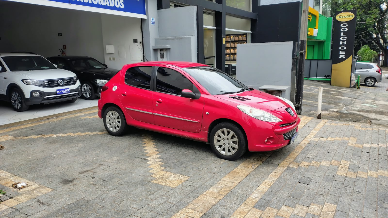 PEUGEOT 207