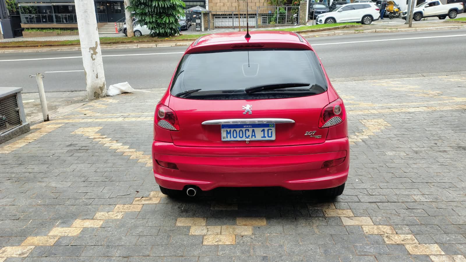 PEUGEOT 207