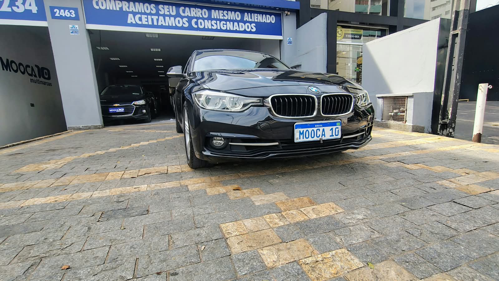 BMW 320i