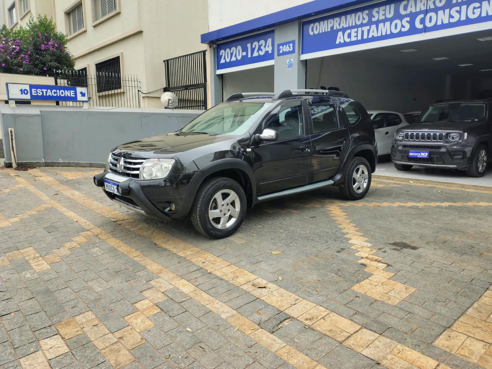 RENAULT DUSTER