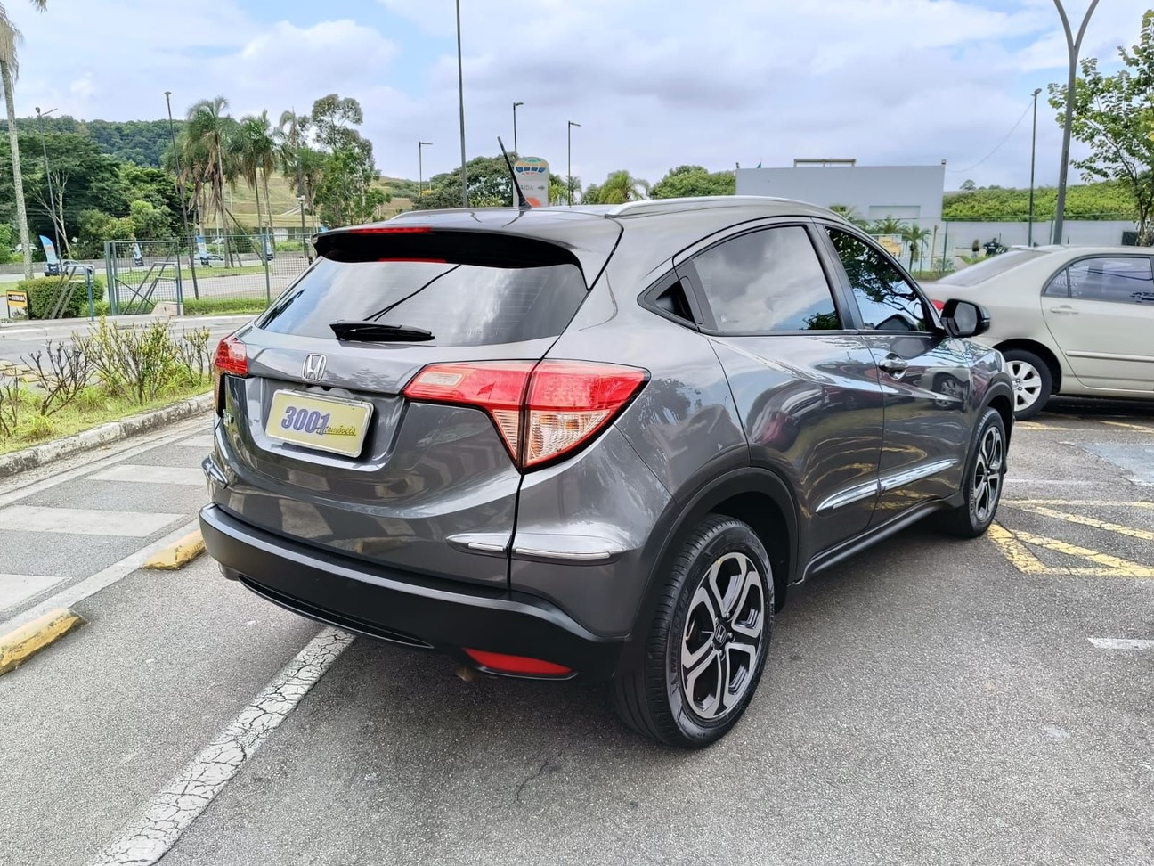 Car Image 6