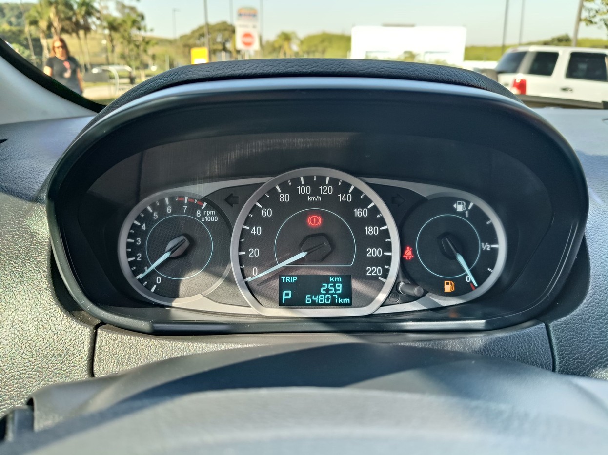 KA 1.5 TIVCT SE SEDAN