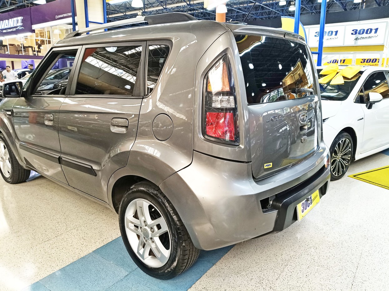 KIA SOUL